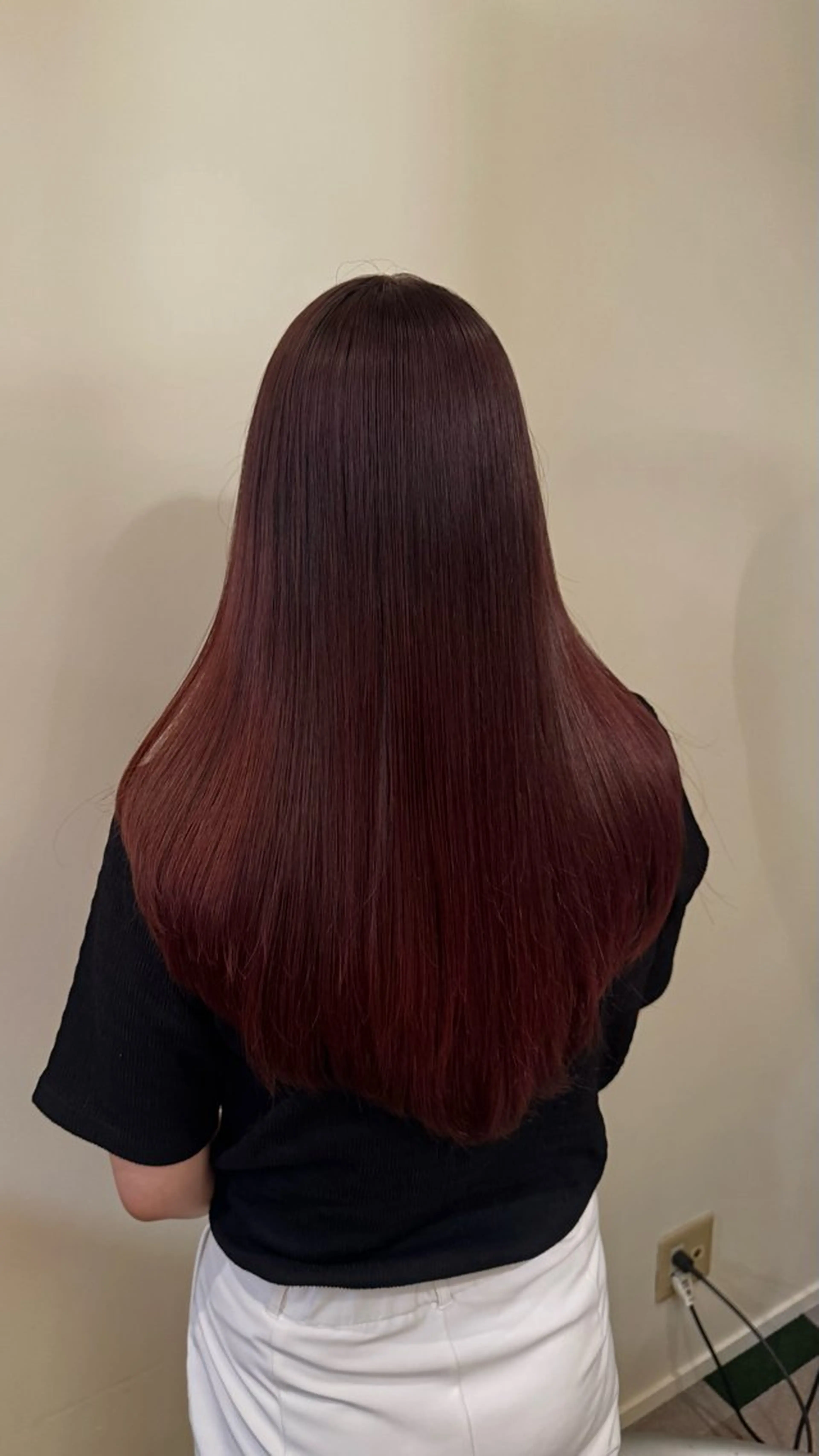 カラー ヘアカラー トリートメント ピエドプール NINAのヘアスタイル