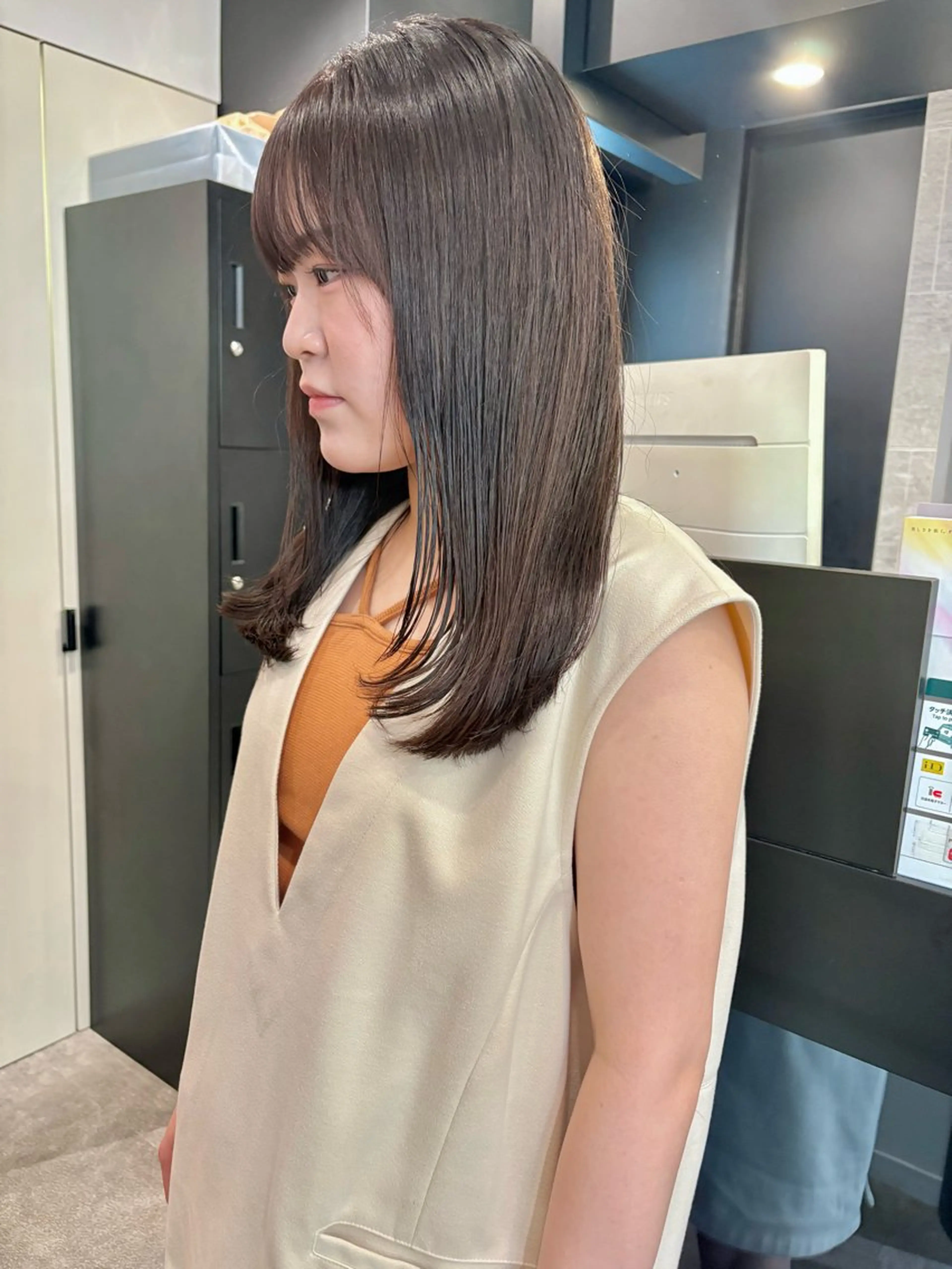 セミロング カット ヘアカラー トリートメント ダブルカラー🦖 /髪質改善⚡️しおりのヘアスタイル