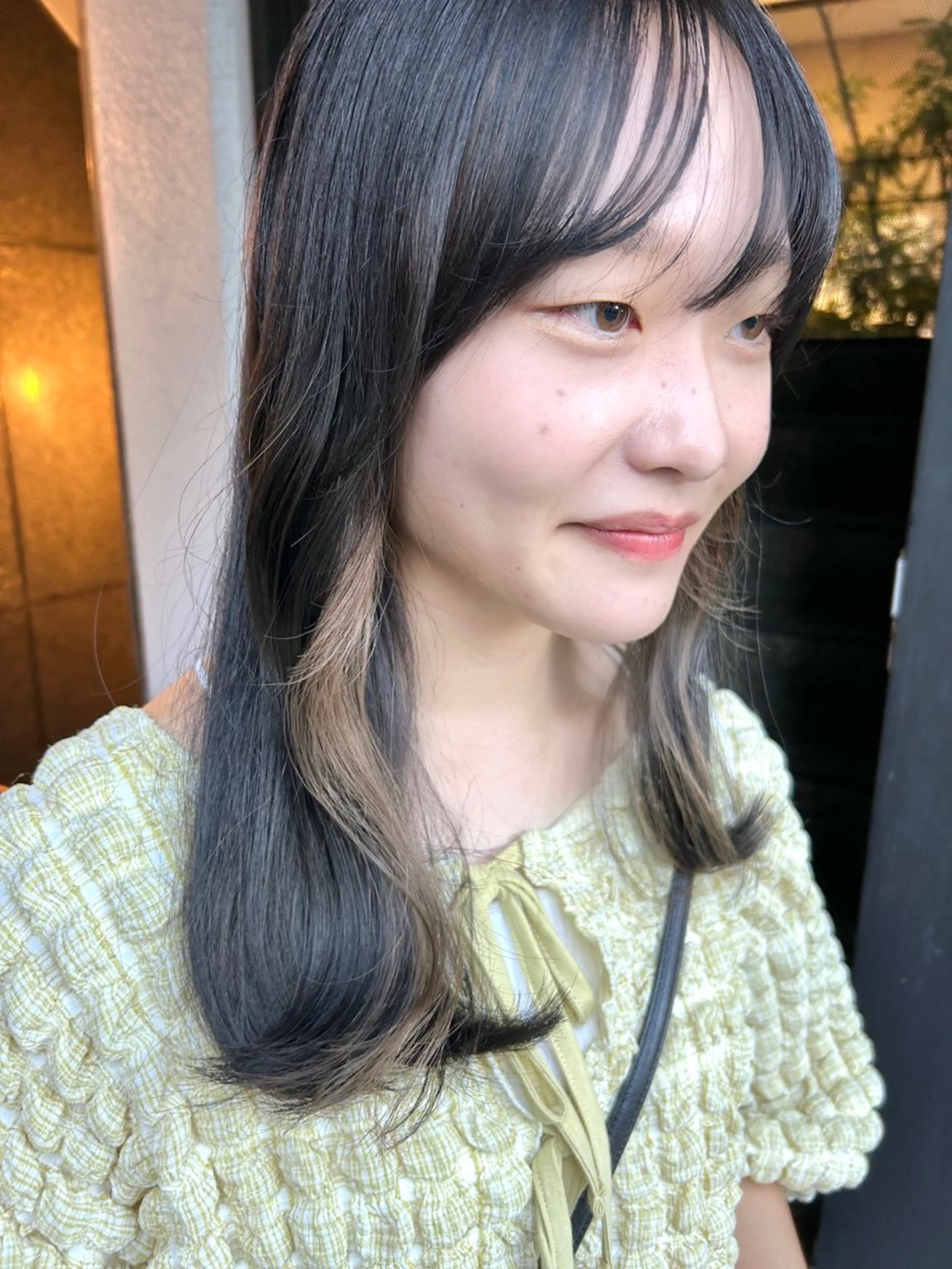 ミディアム カラー ベージュカラー ブリーチ ブロンド ブロンドベージュ 透明感カラー ヘアカラー écouter所属・ジェンダーレスカット ハイトーン/カイセイのヘアスタイル