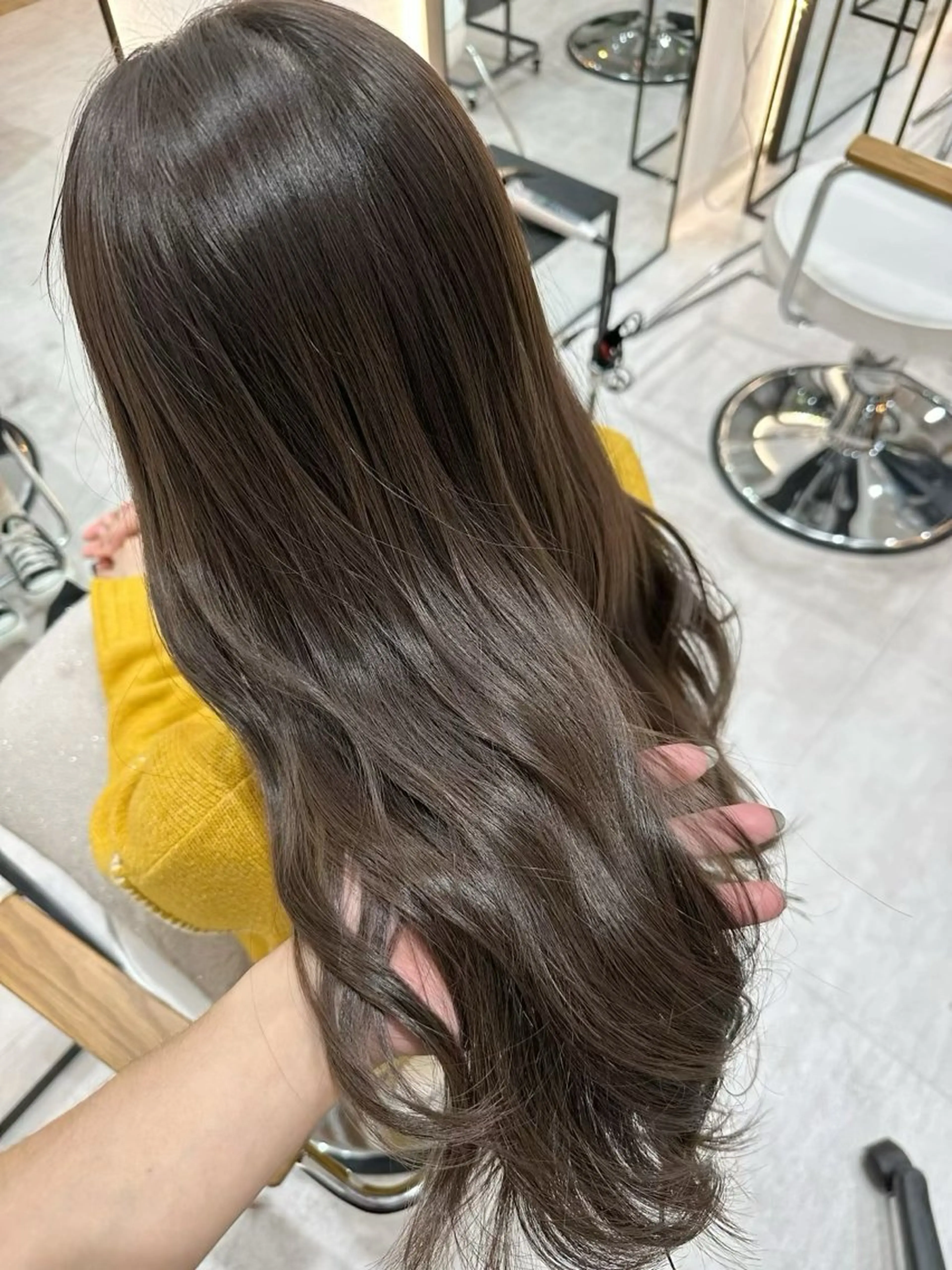 ロング カラー アッシュ ベージュカラー ブラウンカラー 透明感カラー グレージュ カット ヘアカラー トリートメント 赤み消し/オリーブ カーキ/福田れんのヘアスタイル