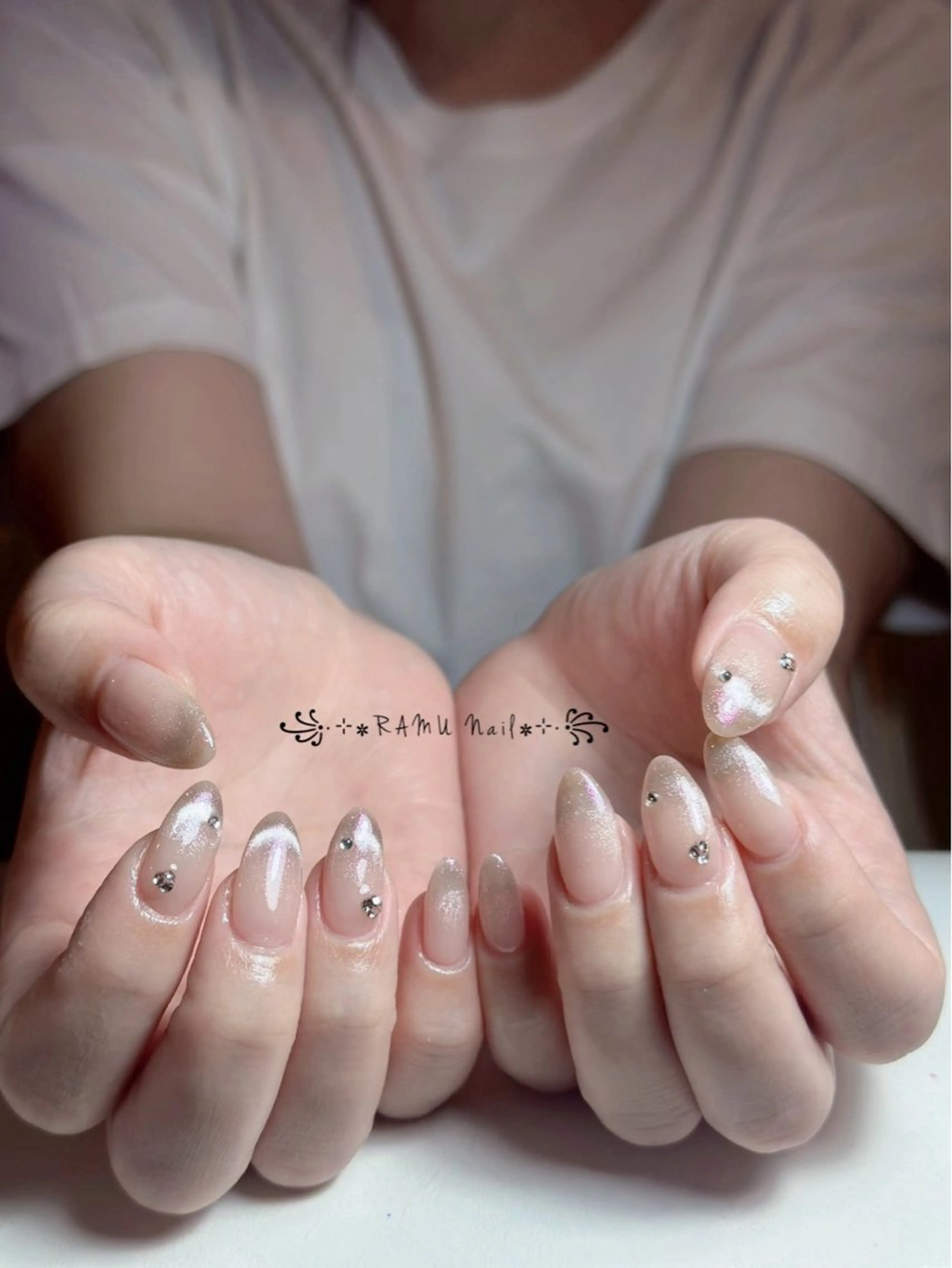 ネイル チークネイル フレンチネイル グラデーション キラキラネイル 韓国ネイル ハンドネイル RAMU_Nail 池袋店のネイルデザイン