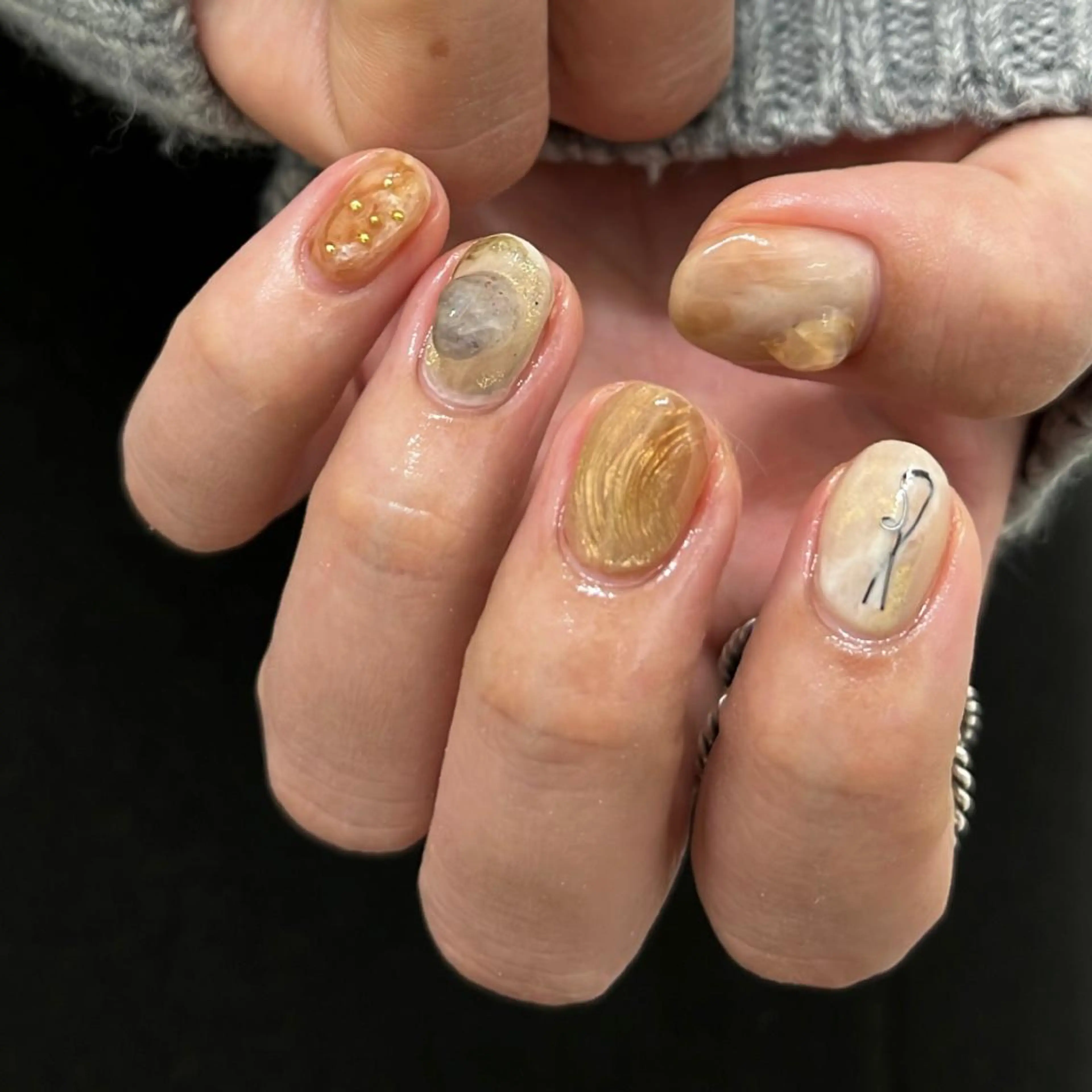 ネイル 持ち込み ハンドネイル nail salon O (en)所属・vegh. nail／阿波座のネイルデザイン
