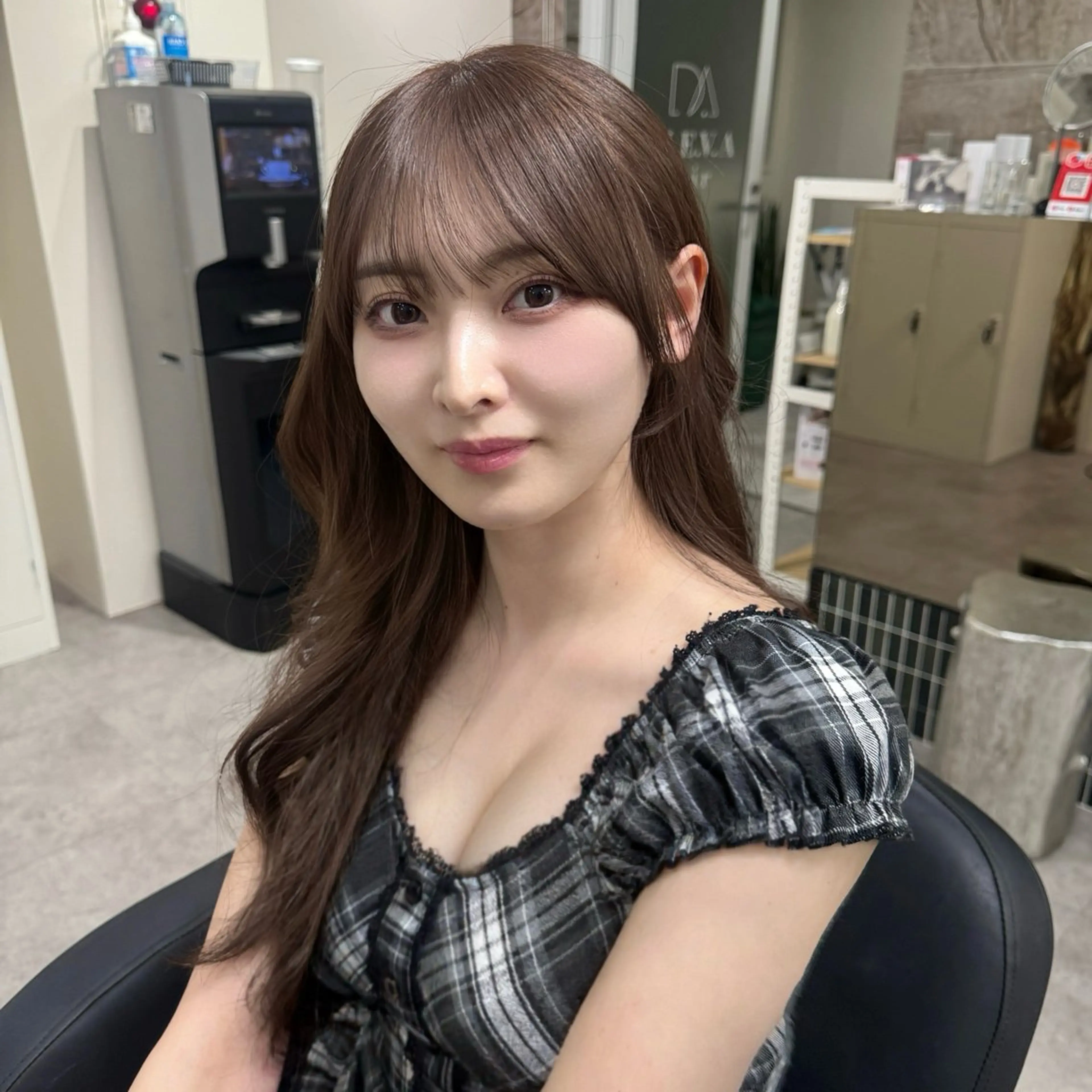 セミロング カラー カット ヘアカラー トリートメント 🎀髪質改善×韓国レ イヤー×透明感/米田のヘアスタイル