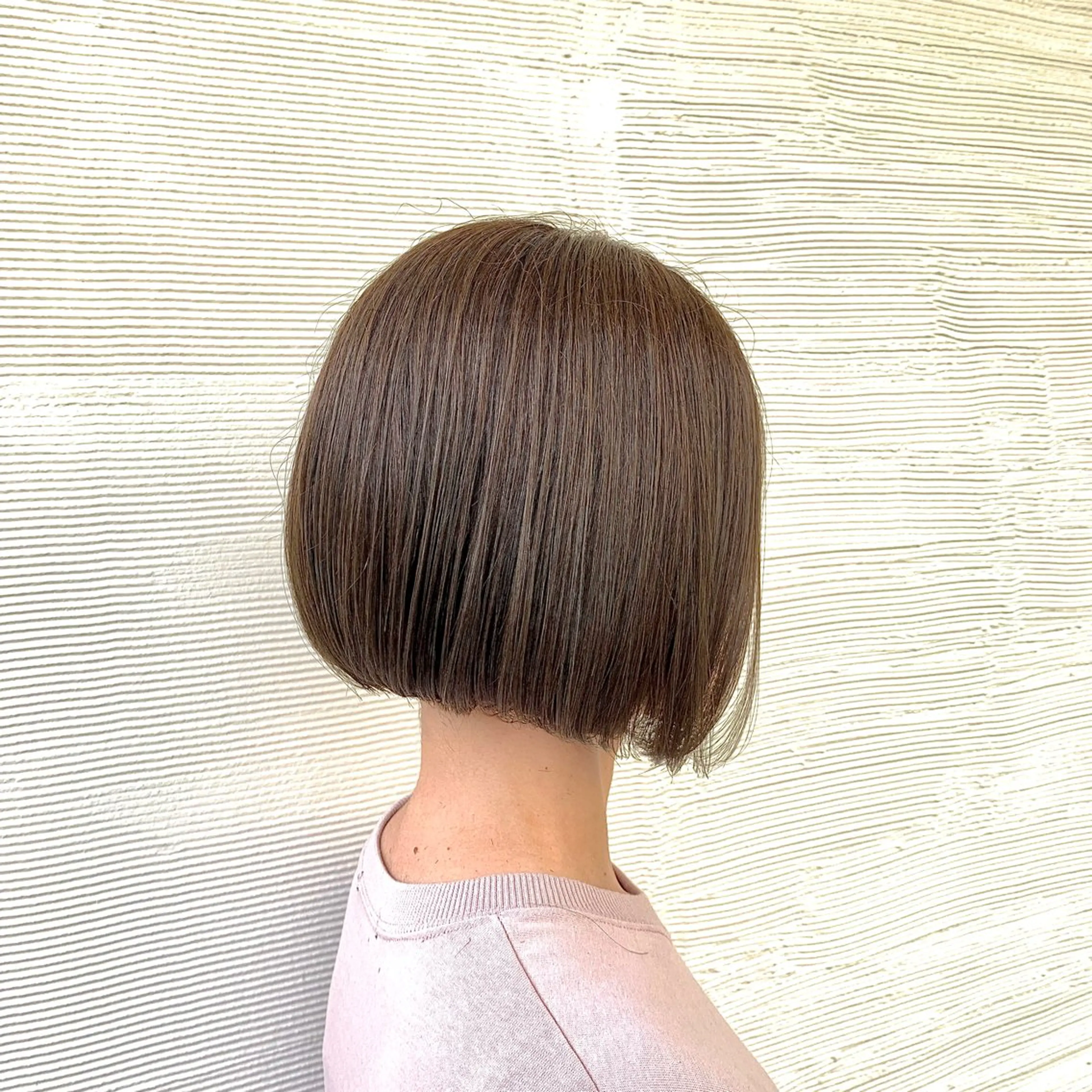 ショート ショートボブ ハンサムショート 丸みショート ボブ くびれヘア Halo 長居店 "ROKI"のヘアスタイル