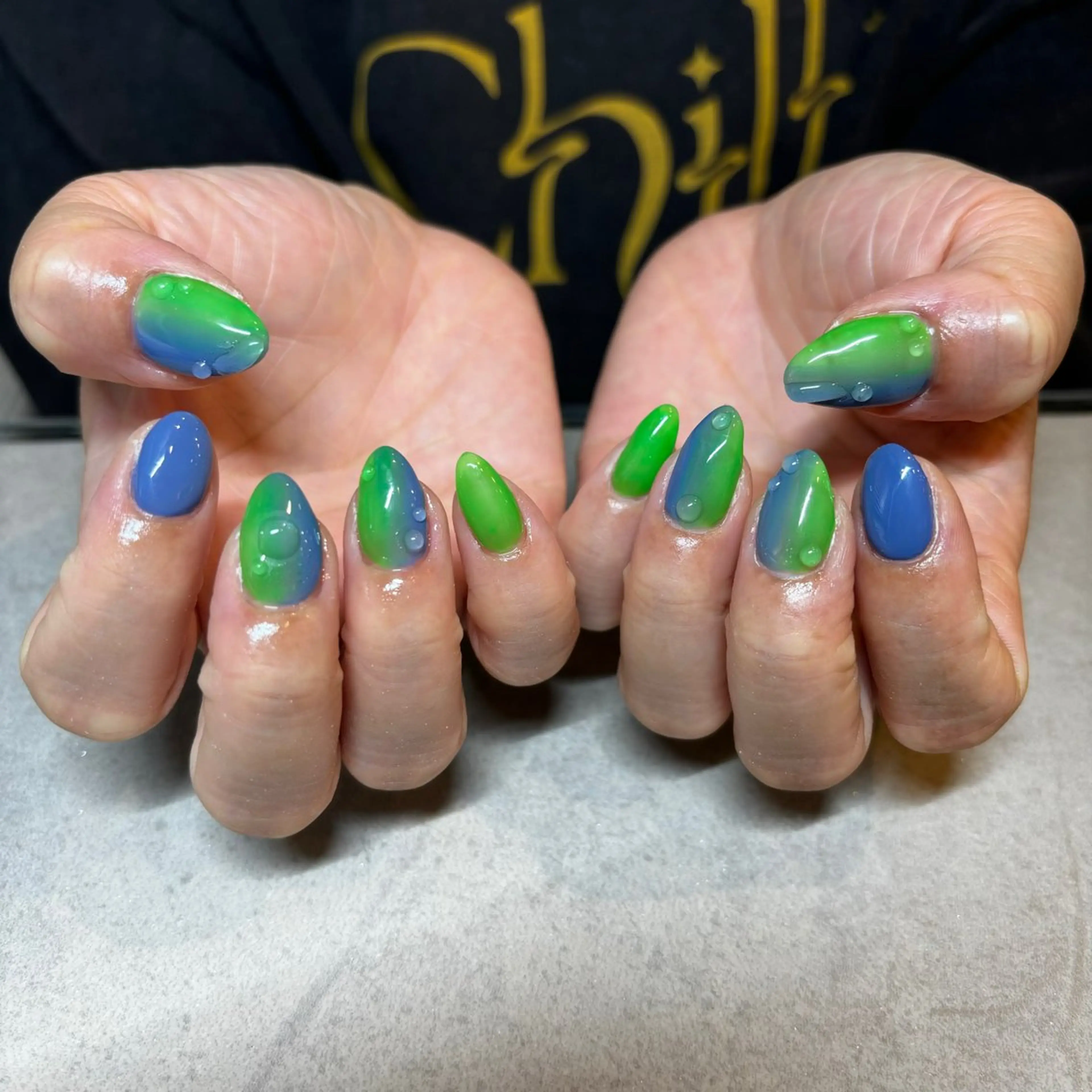 ネイル pomy nail 池袋店所属・akane .hのネイルデザイン