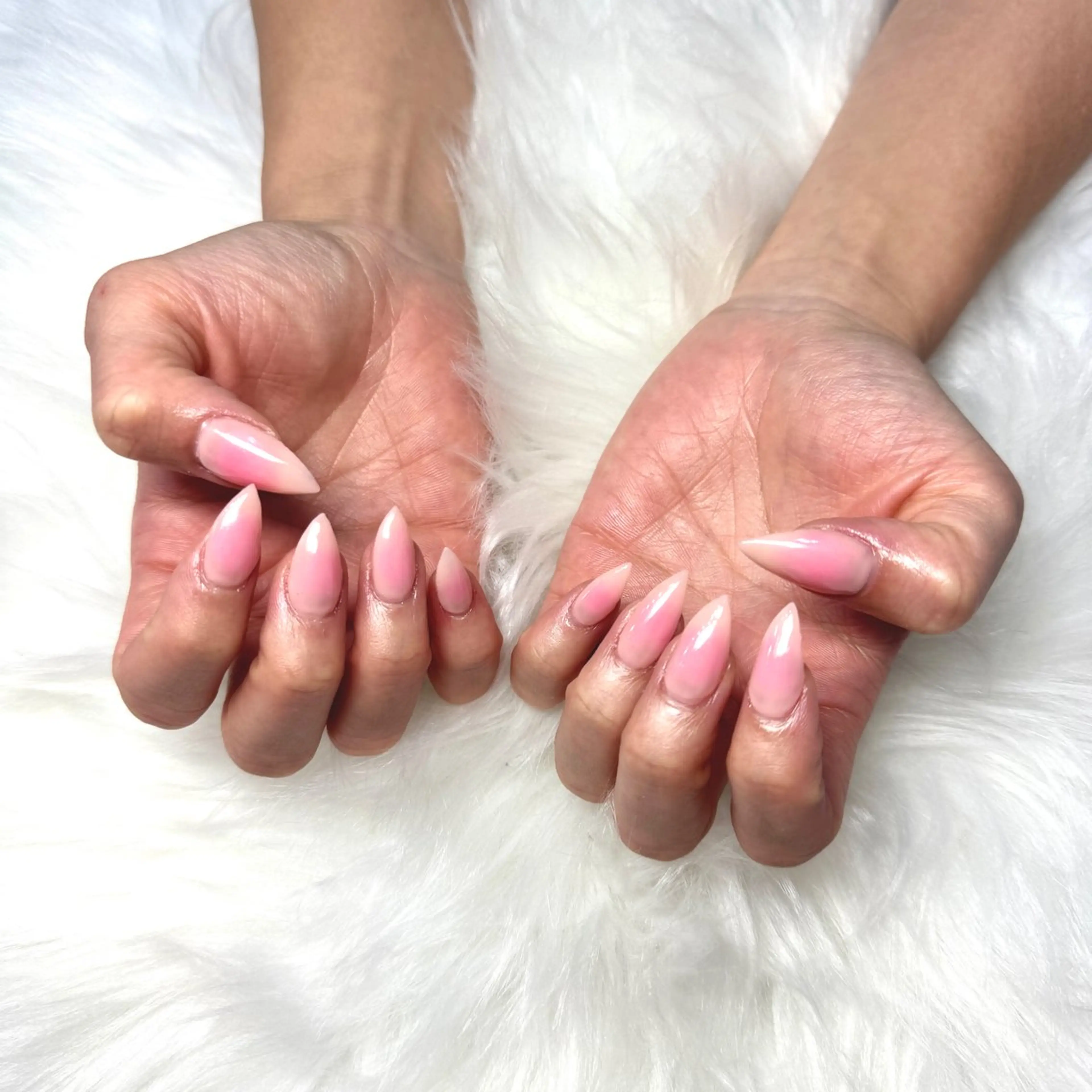 ネイル ハンドネイル ハンドケア 🎀うかん 🎀チップ長さ出しのネイルデザイン