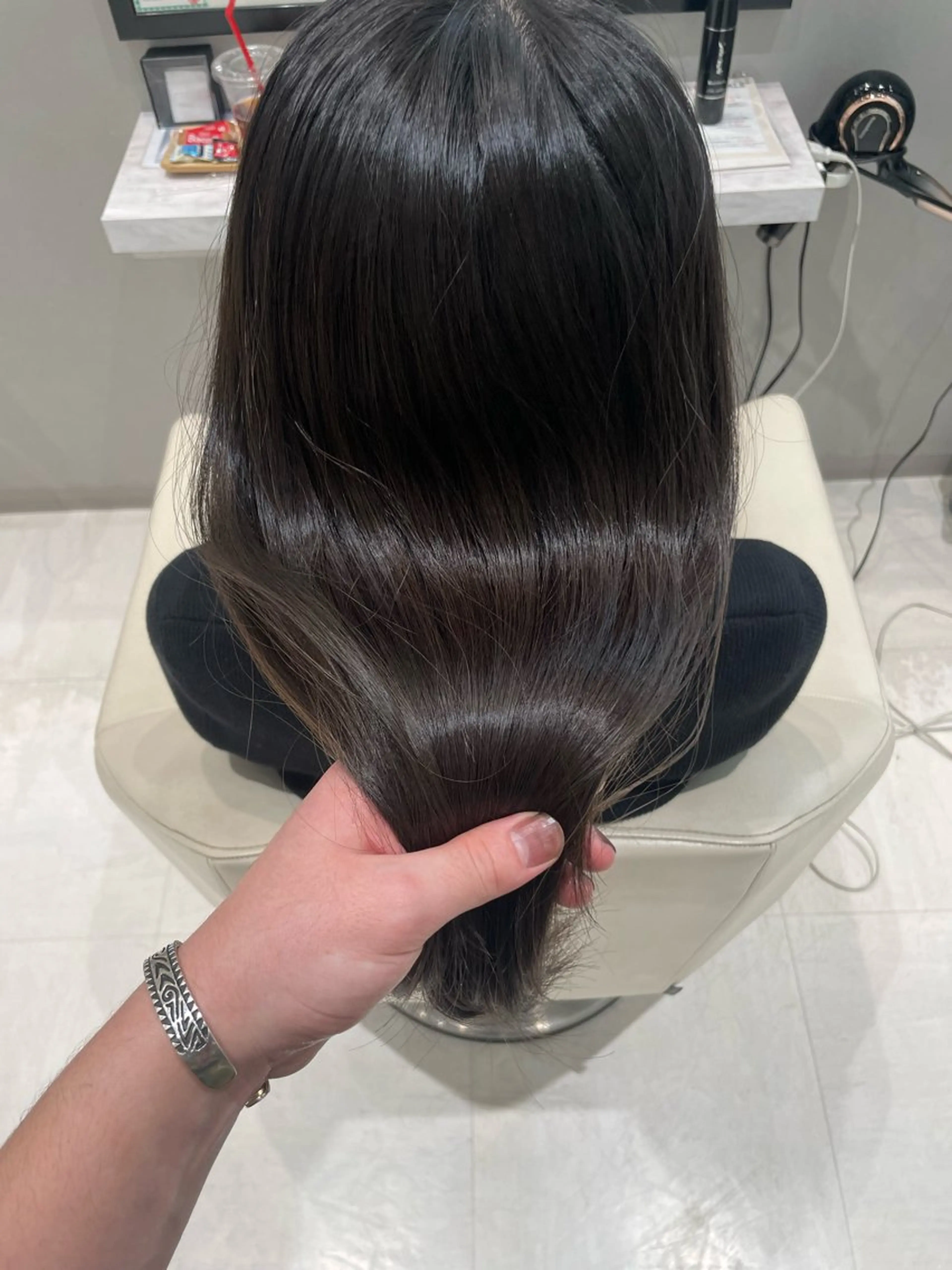 ロング カラー 透明感カラー カット ヘアカラー トリートメント k-two✨たき艶感 カラー／美髪矯正のヘアスタイル