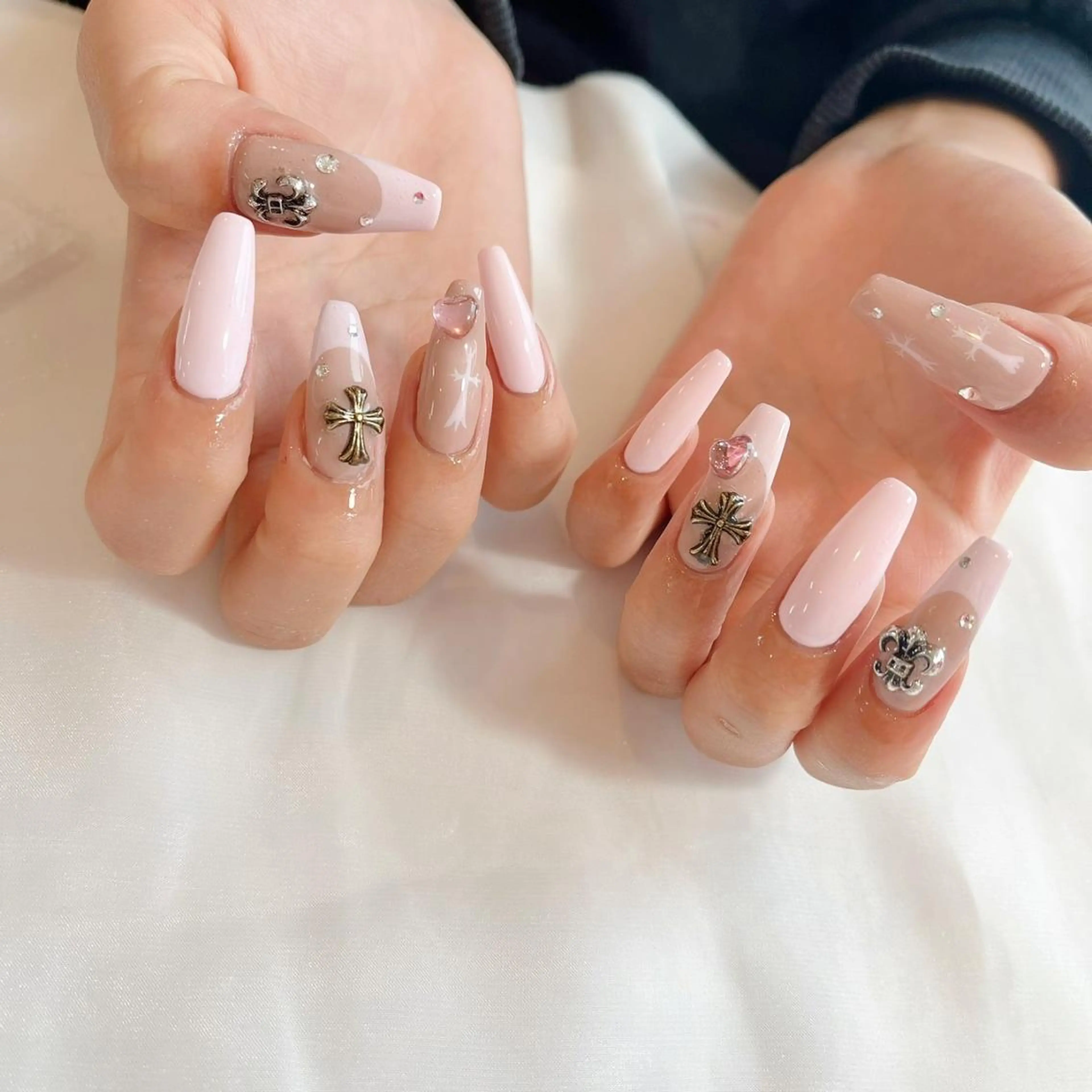 ネイル 🤍POP可愛い🧸 Menailのネイルデザイン