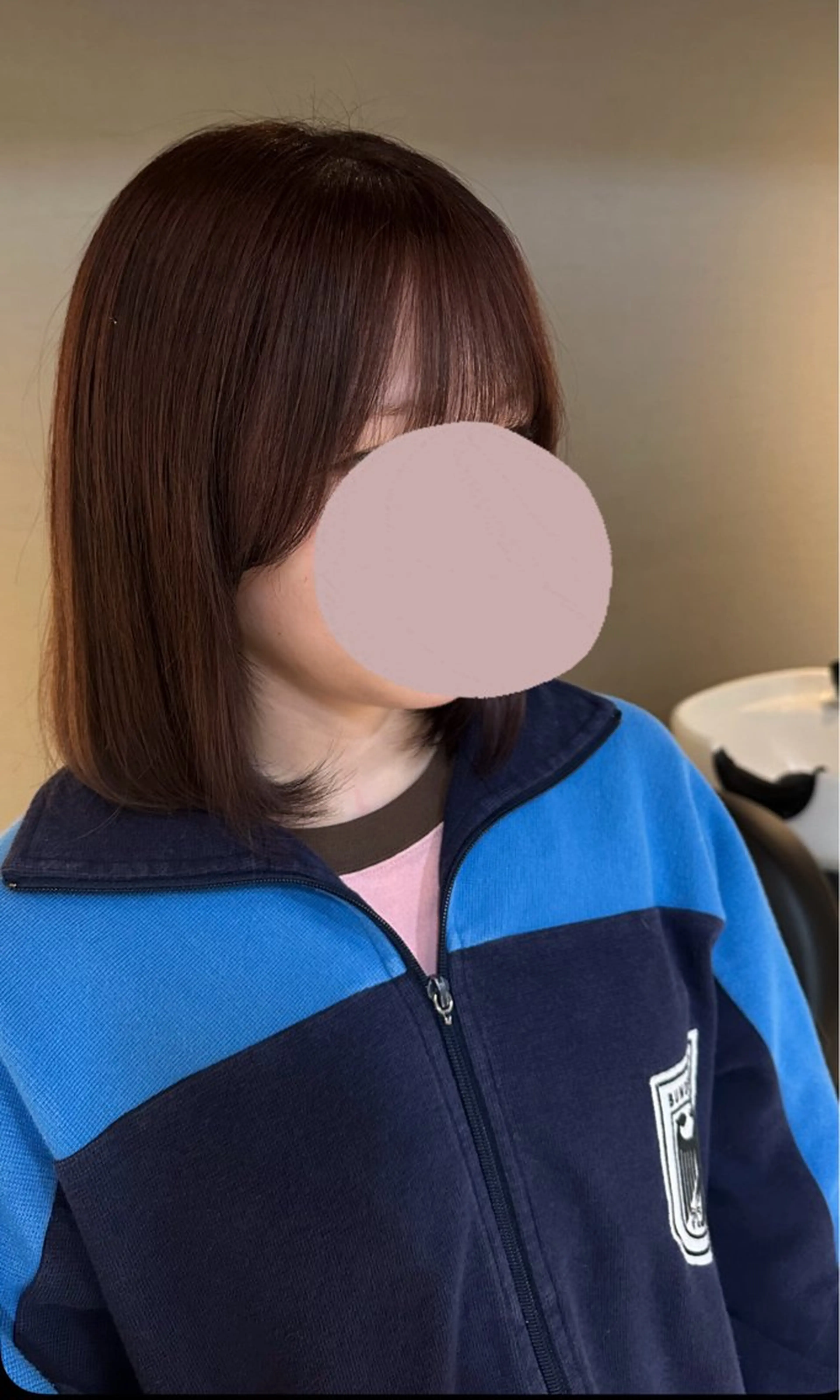 ミディアム ボブ ボブ、小顔レイヤー 暖色カラーほのか🍒のヘアスタイル