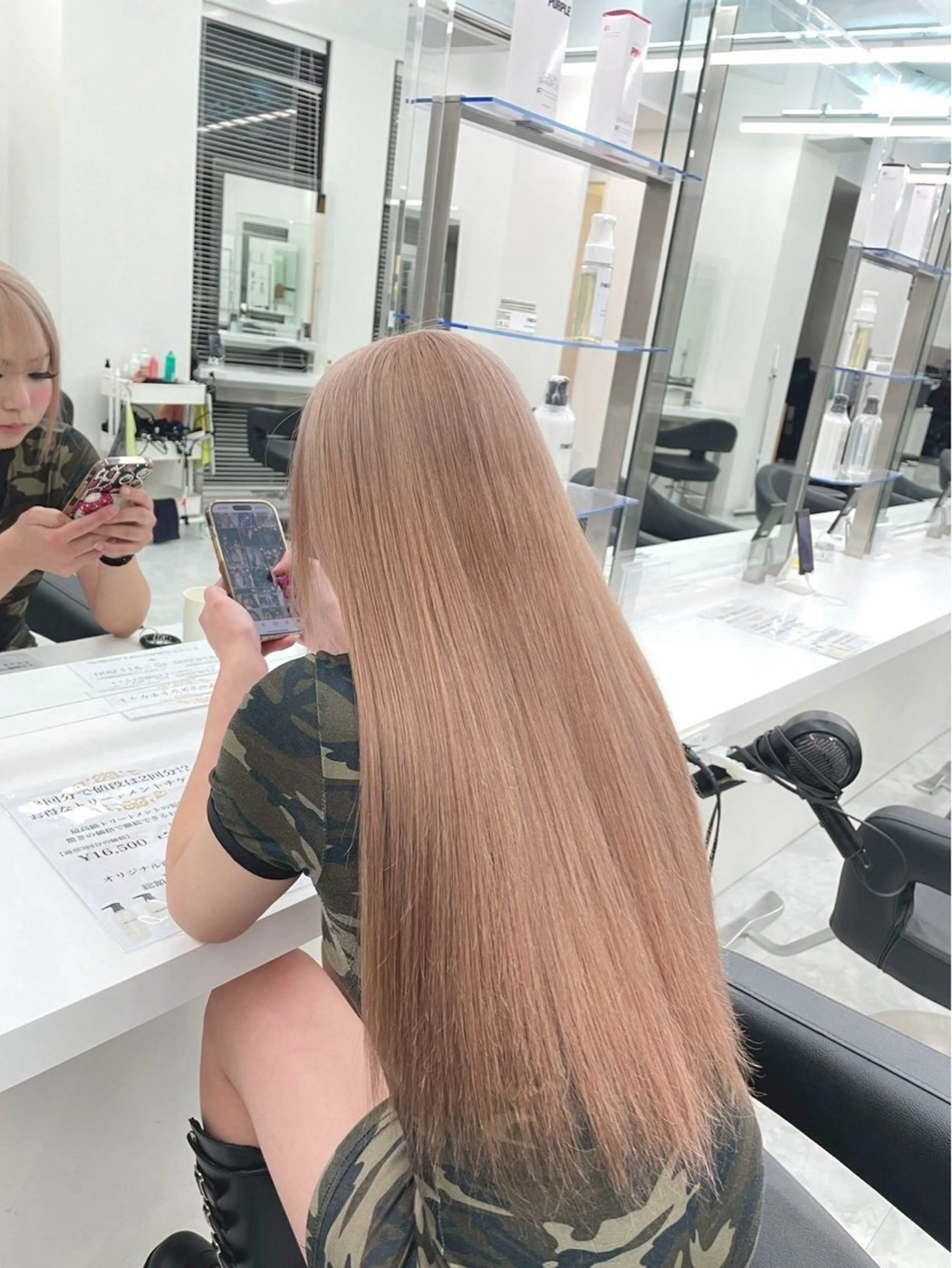 ロング ヘアカラー トリートメント 🤍透明感カラー🤍 MANAのヘアスタイル