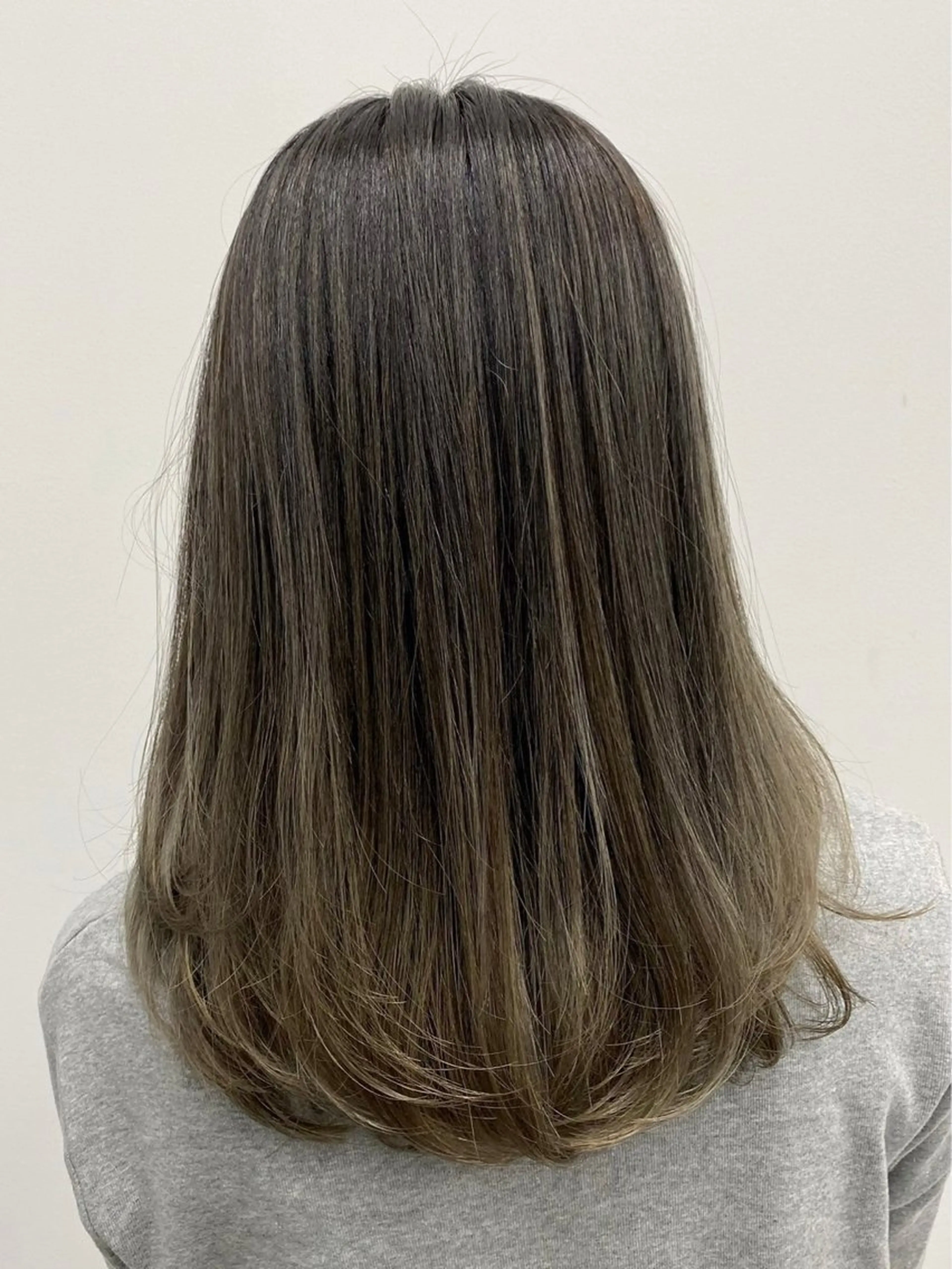 セミロング カラー amble luxe 髪質改善 💕のヘアスタイル