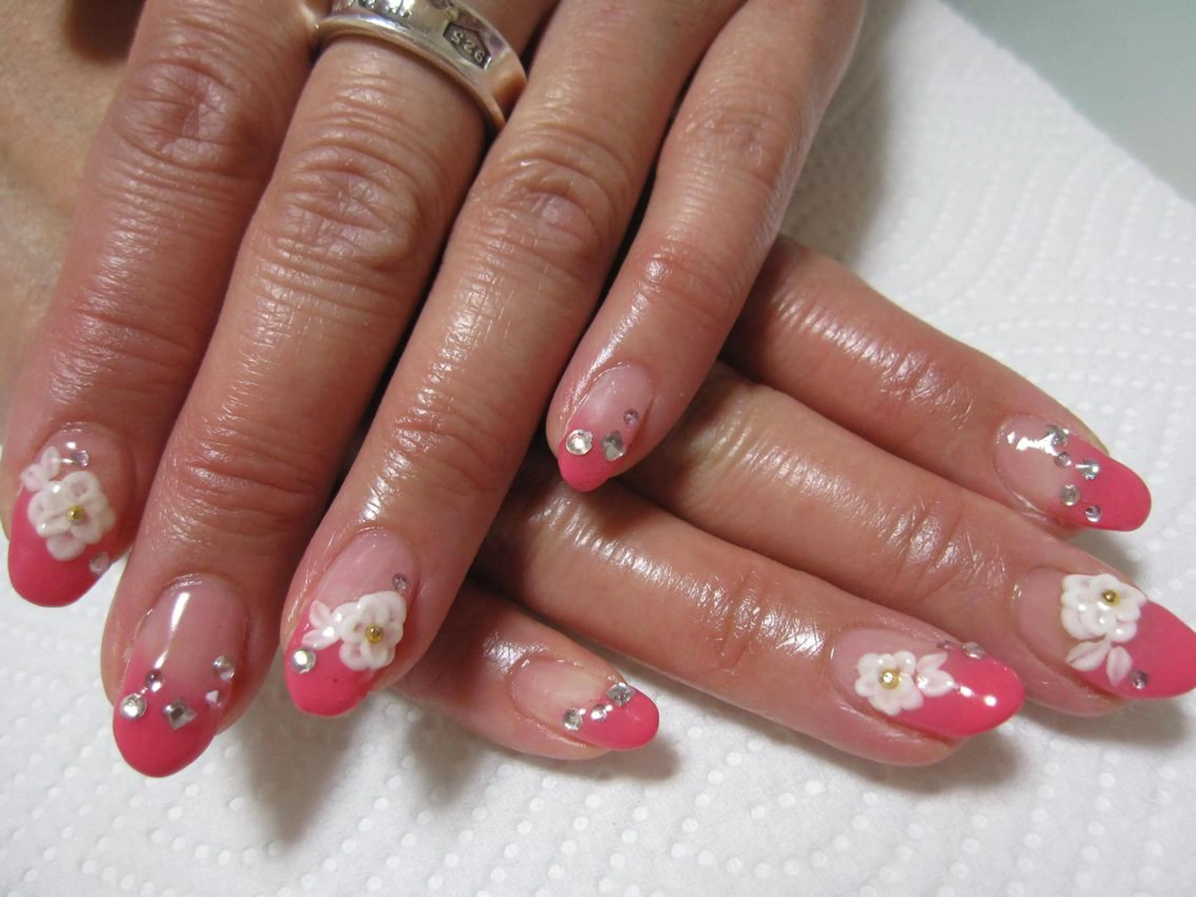 ネイル グラデーション ピンク eyelash＆nail オクタビアス所属・オクタ ビアスのマツエク・マツパデザイン