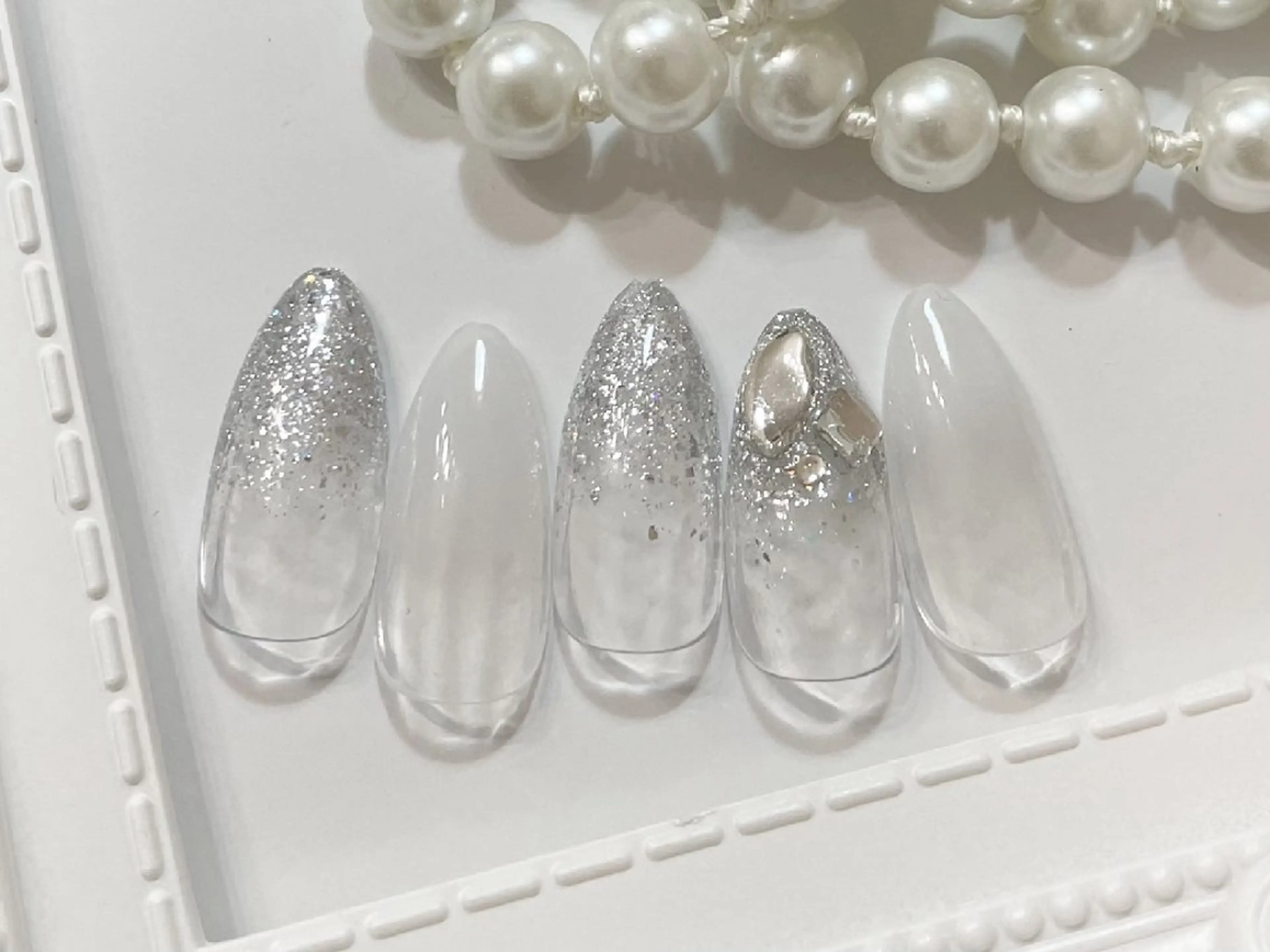 ネイル キラキラネイル オフィスネイル 夏ネイル ワンホンネイル ハンドネイル Nailsalon Merci東中野のネイルデザイン