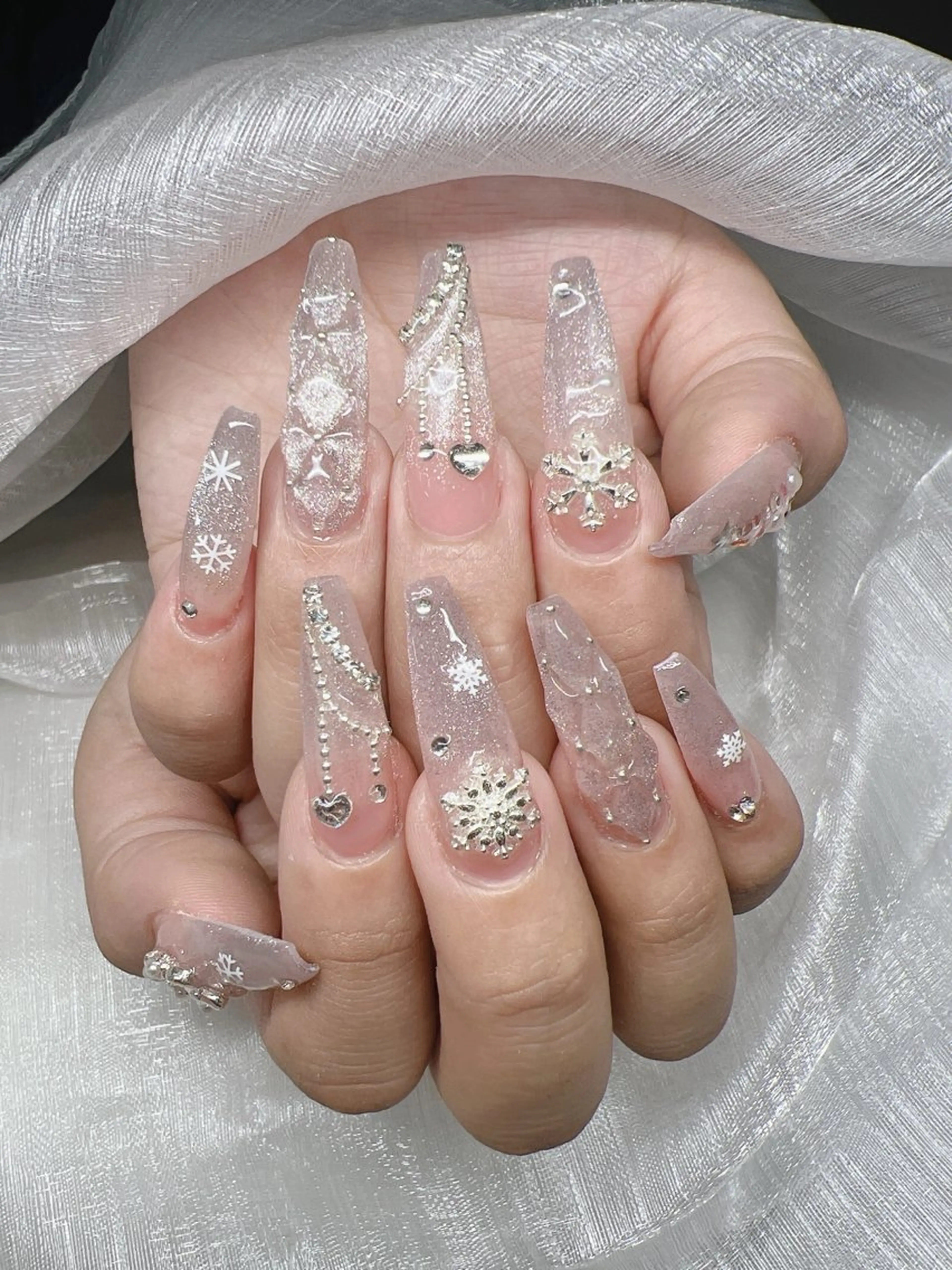 ネイル 長さ出し グラデーション 卒業式 キラキラネイル マグネットネイル ハンドネイル Lee Nails チップ長さだし専門店のネイルデザイン