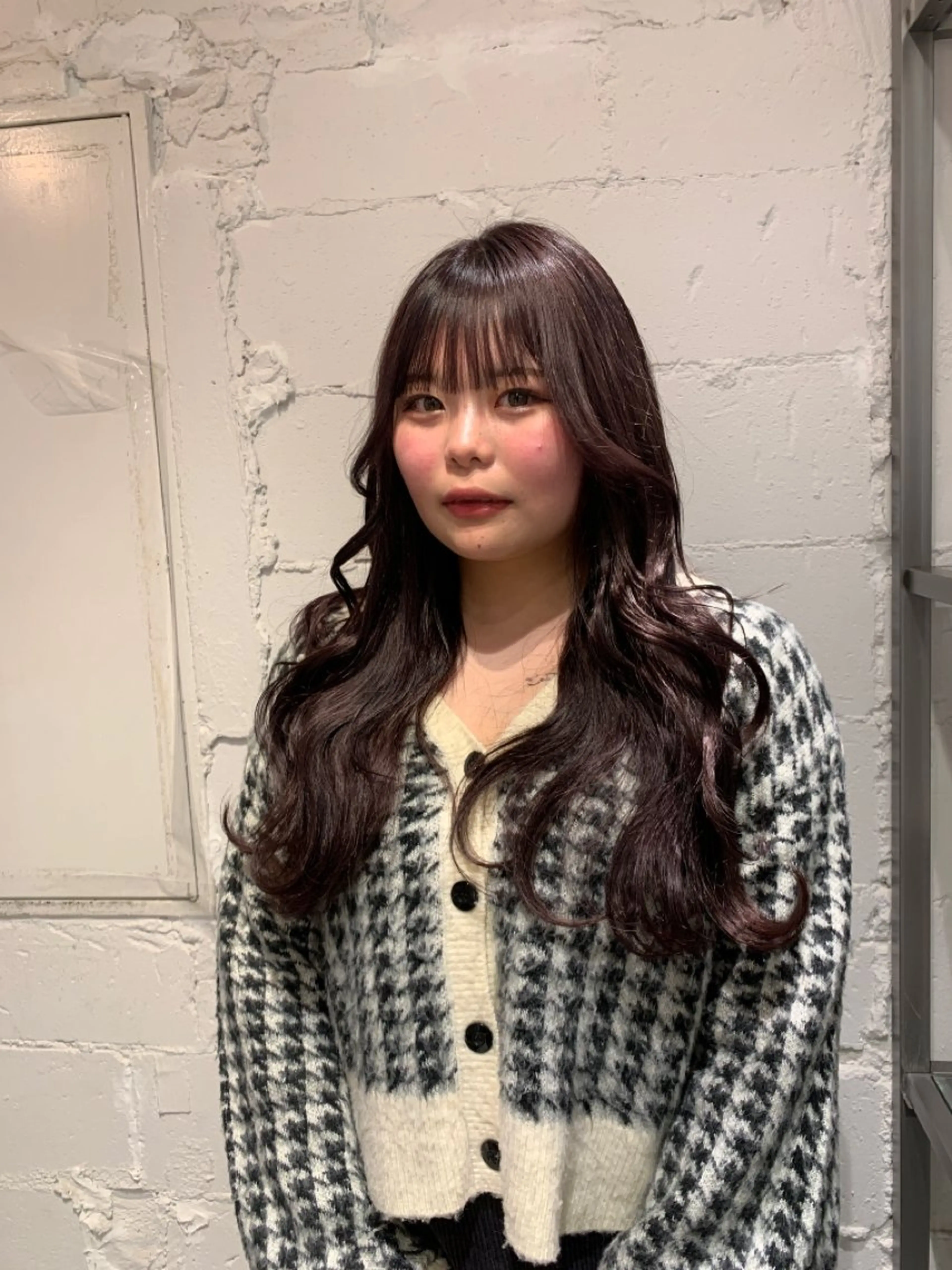ロング カラー ブリーチ ボルドーカラー カット ヘアカラー 🌈難波🌈ベージュ カラー【ヒロム】のヘアスタイル