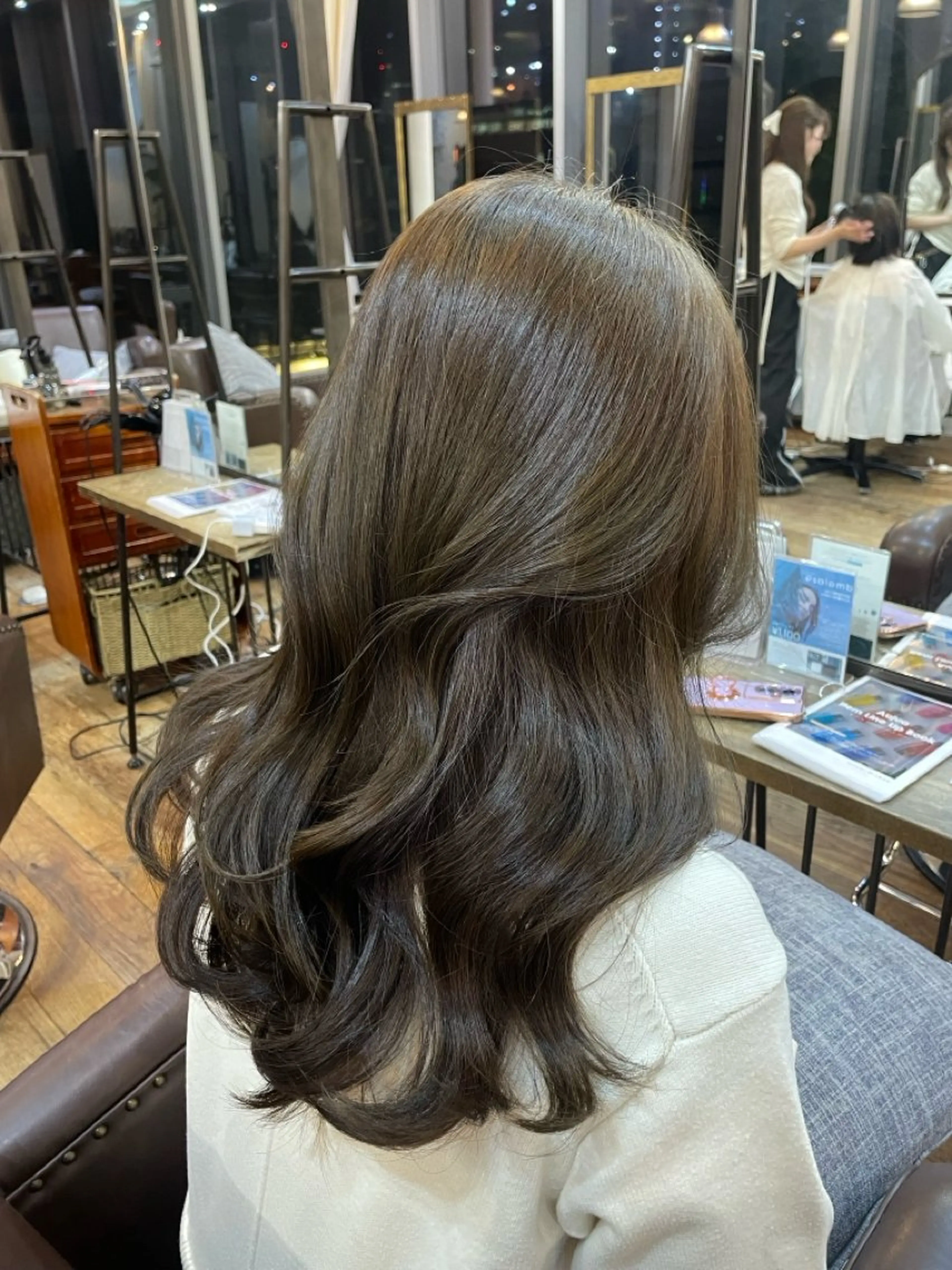 ロング ヘアカラー 似合わせカラー✨️/ 韓国風🇰🇷/カイのヘアスタイル