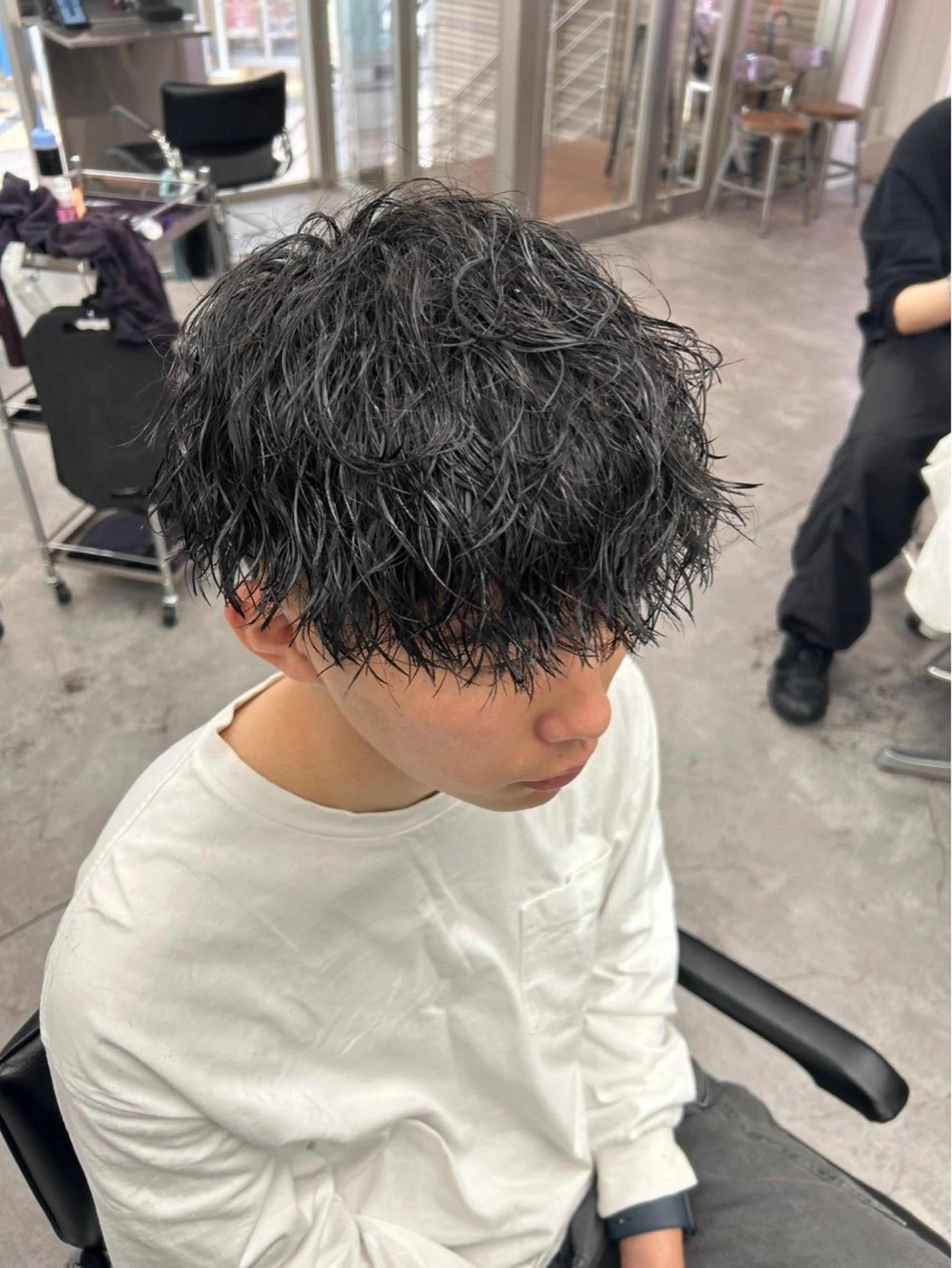 ショート パーマ メンズ カット パーマ ヘアセット 町田/波巻き/ シャドウ/メンズのヘアスタイル