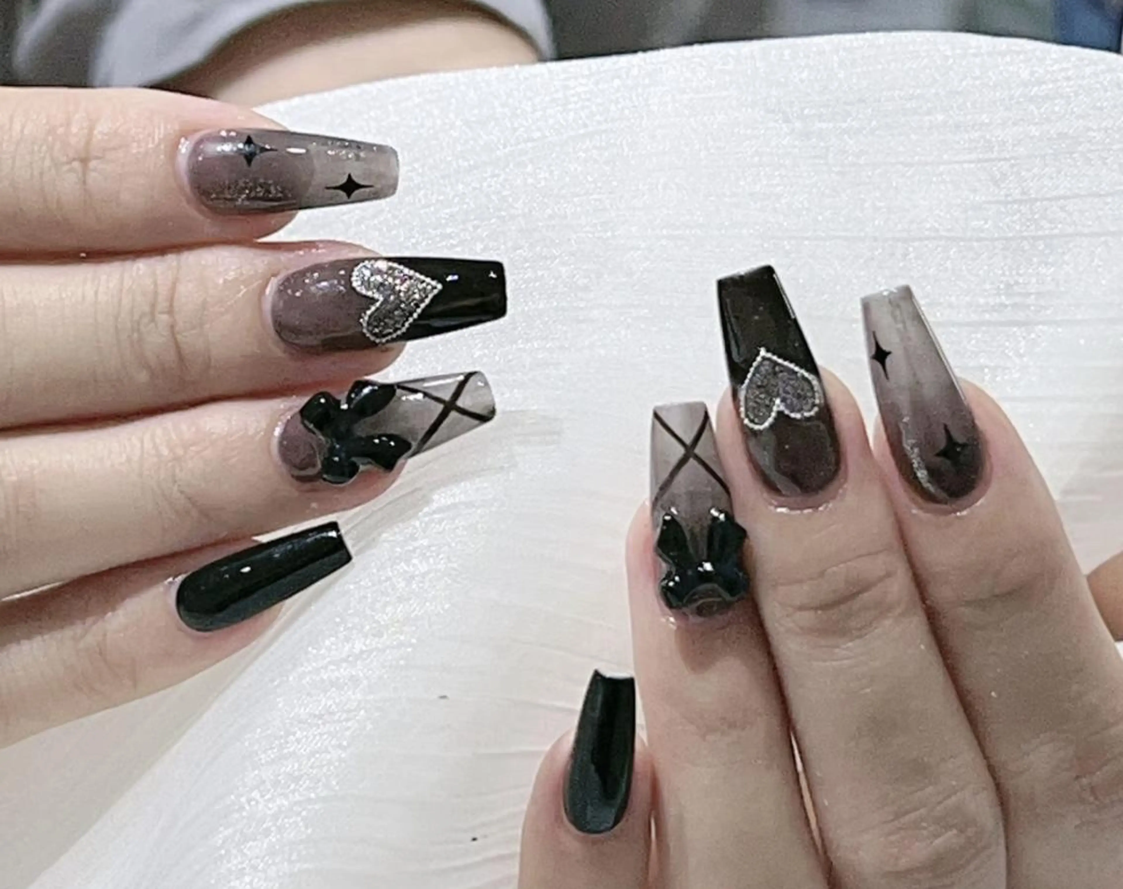 ネイル ハンドネイル 🎀 KiKi_nailのネイルデザイン