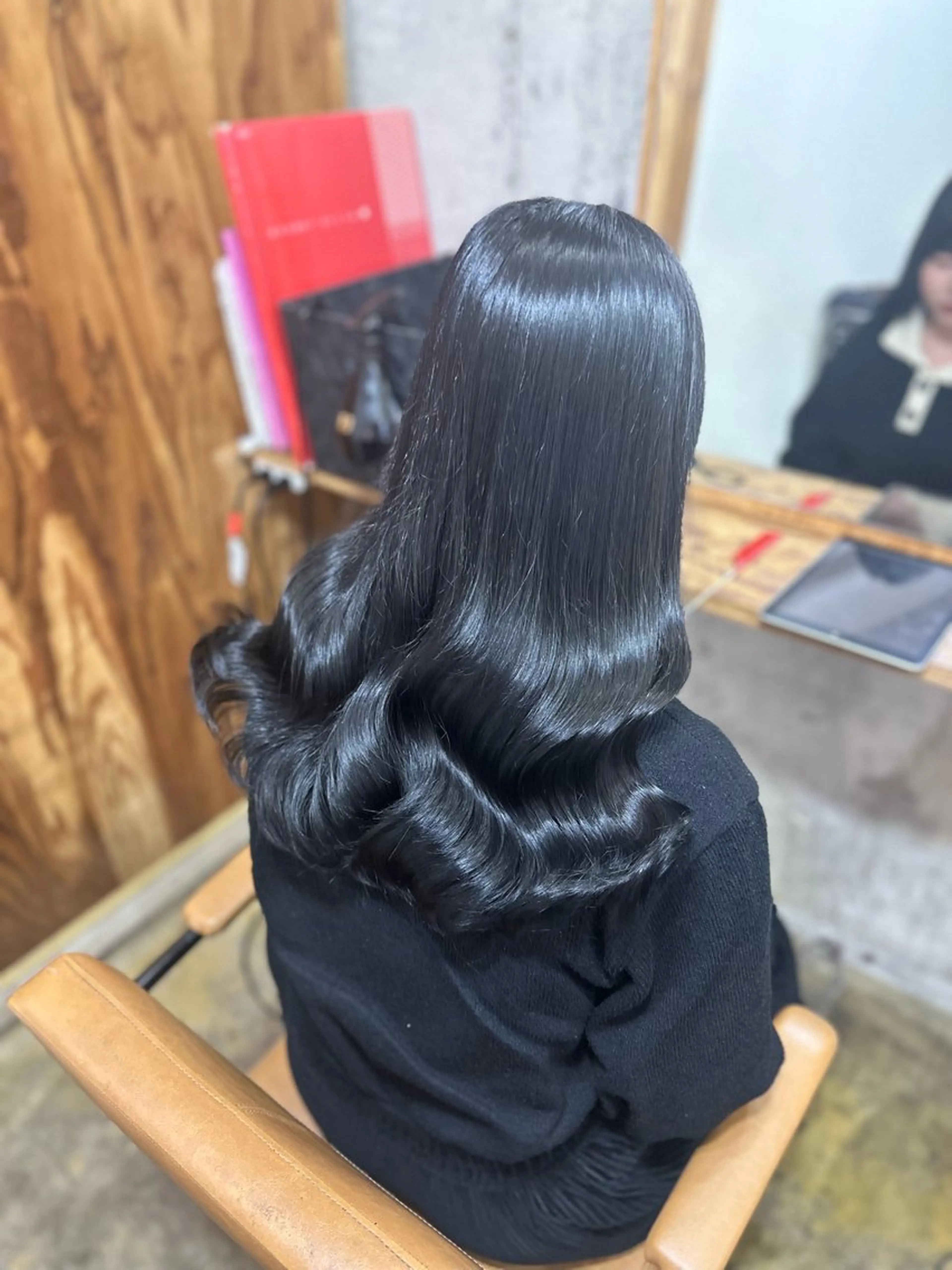 ロング カラー ヘアカラー トリートメント ︎︎カイ ミズキ 🐰𝜗𝜚のヘアスタイル