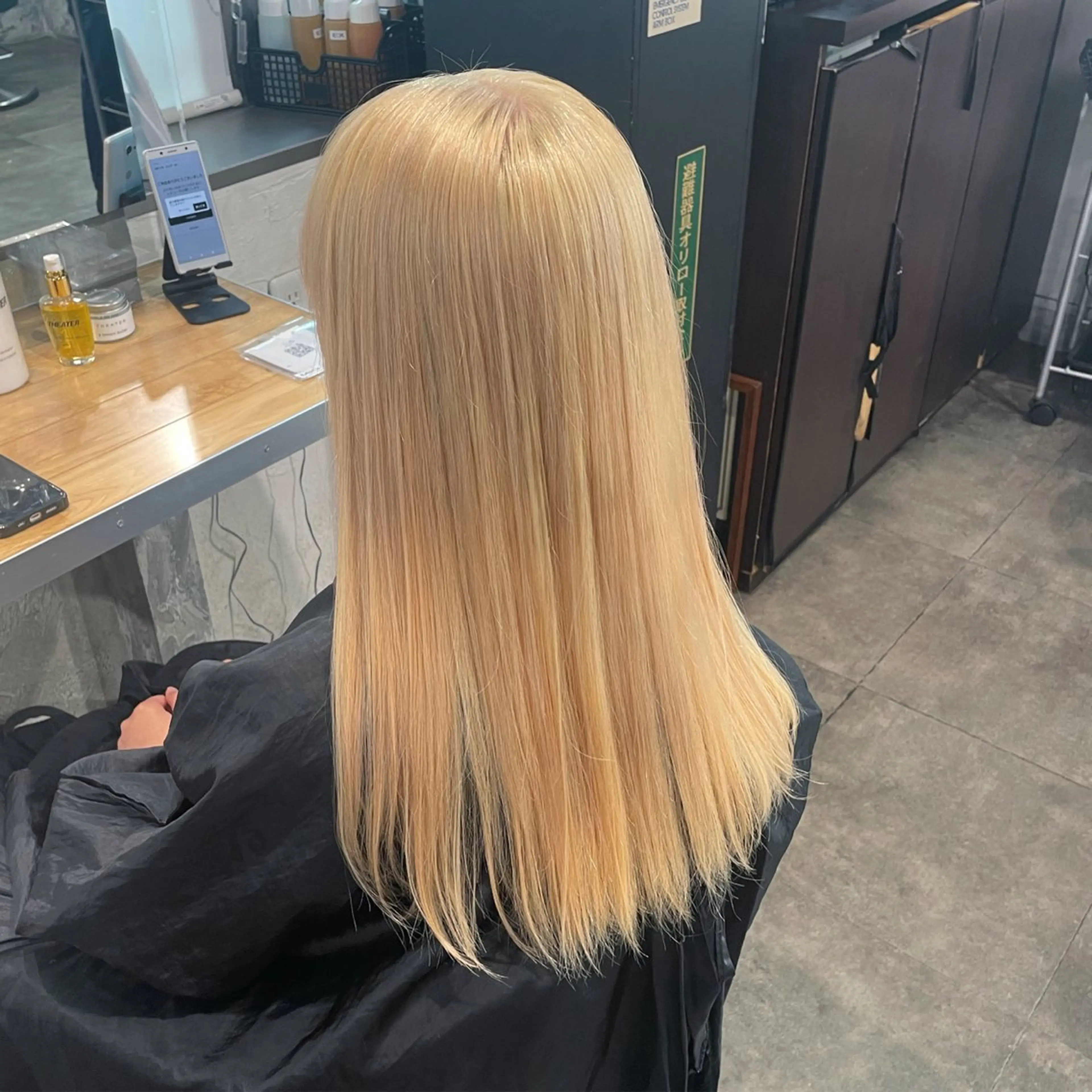 ロング カラー ヘアカラー ハイトーンブロンド 横浜💞ミオのヘアスタイル