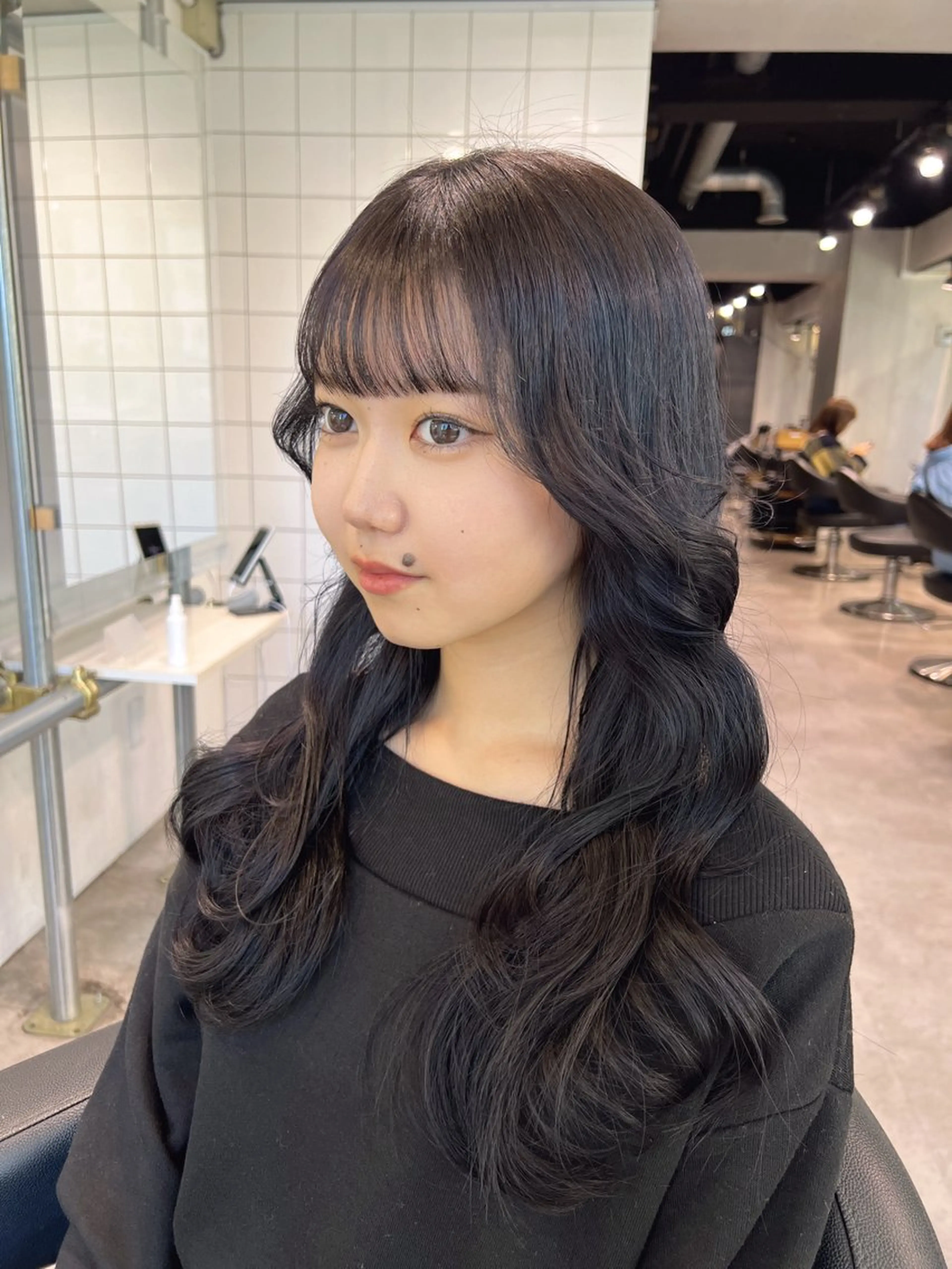 ロング カラー カット ヘアカラー 暗髪🩶ラベンダー/ ブルー/ユウナ🤍のヘアスタイル