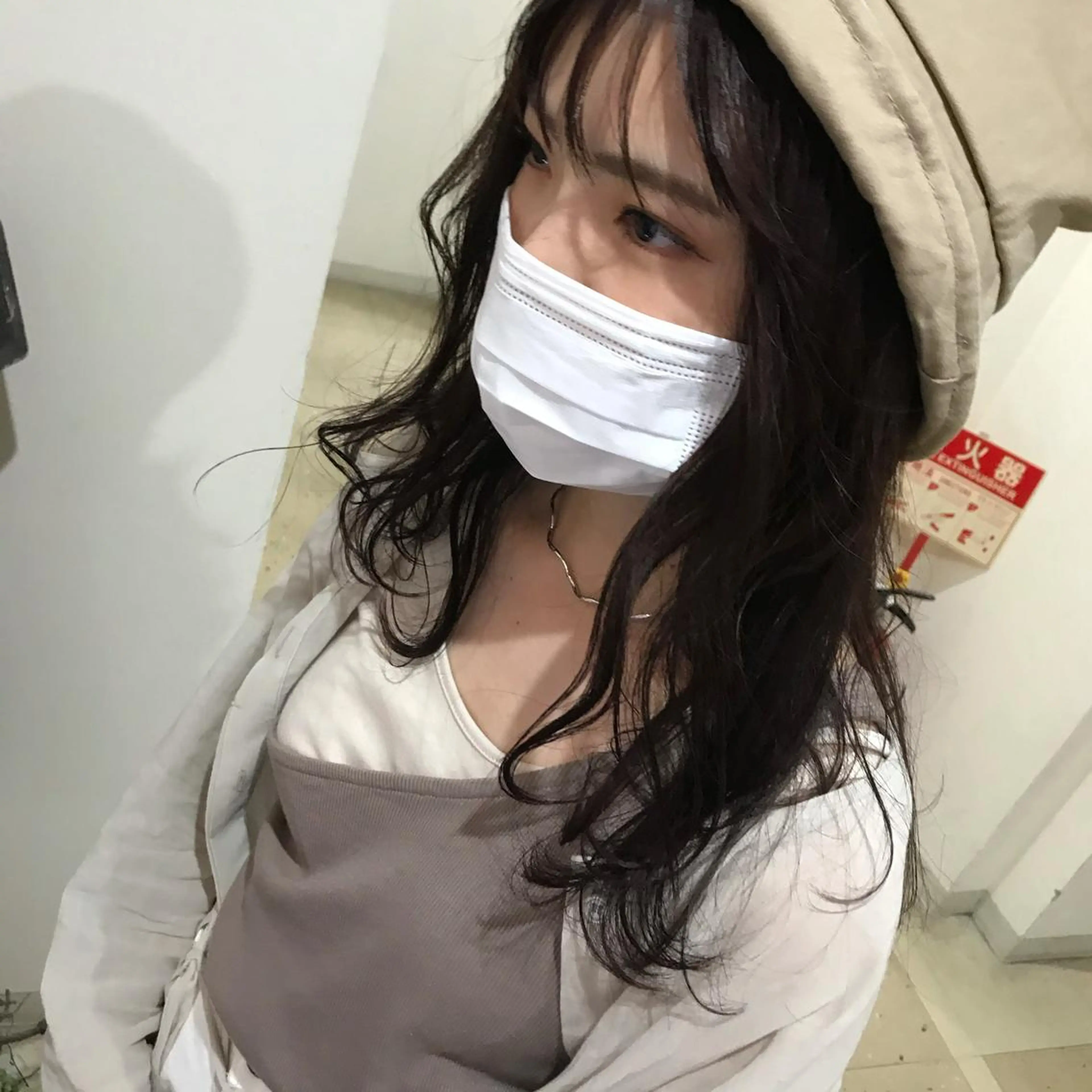 ロング アッシュ アッシュグレー アッシュグレージュ カット ヘアカラー トリートメント 韓国 / 中国ヘア 🦋Noniのヘアスタイル