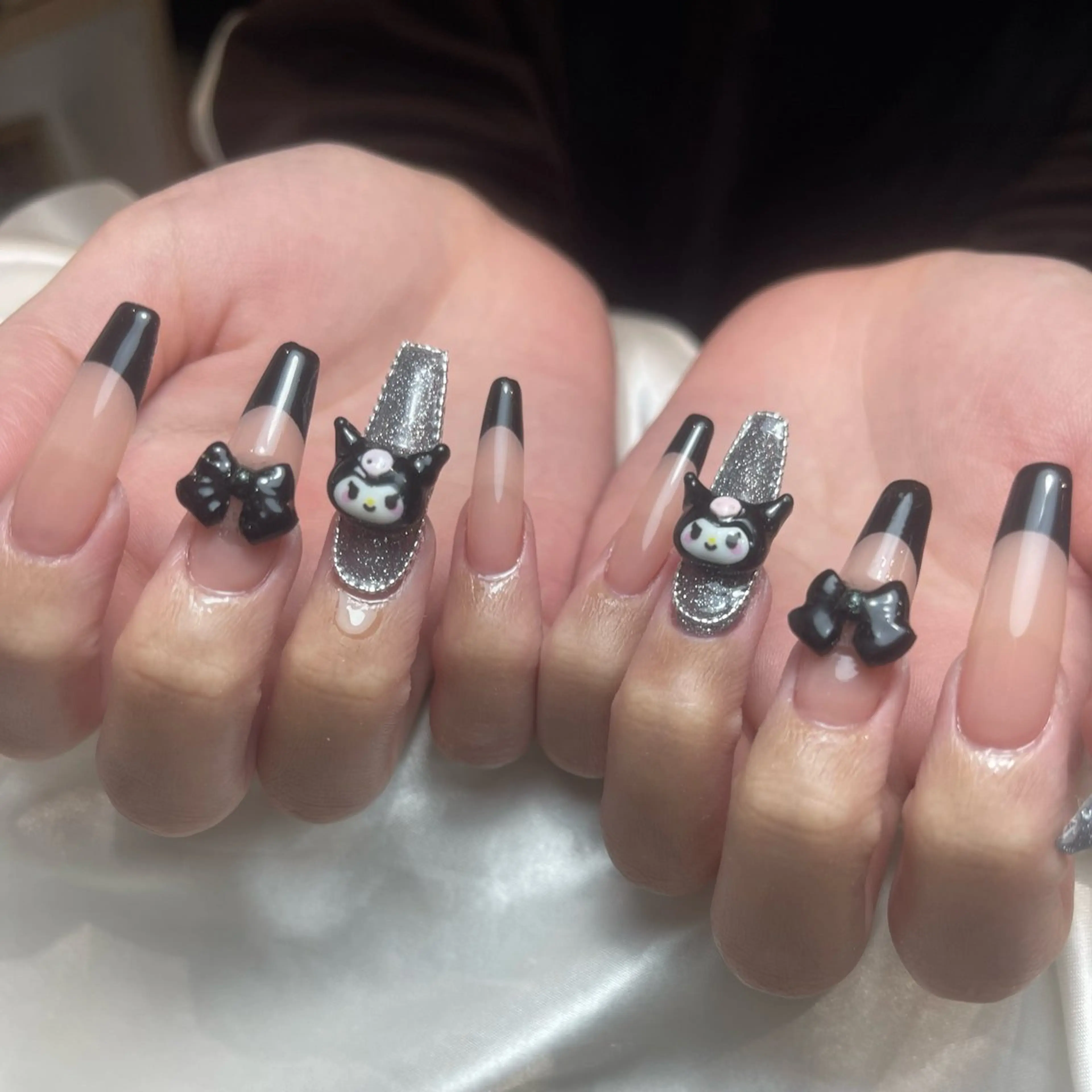 ネイル フレンチネイル ハンドネイル salon de Tiara 碧のネイルデザイン