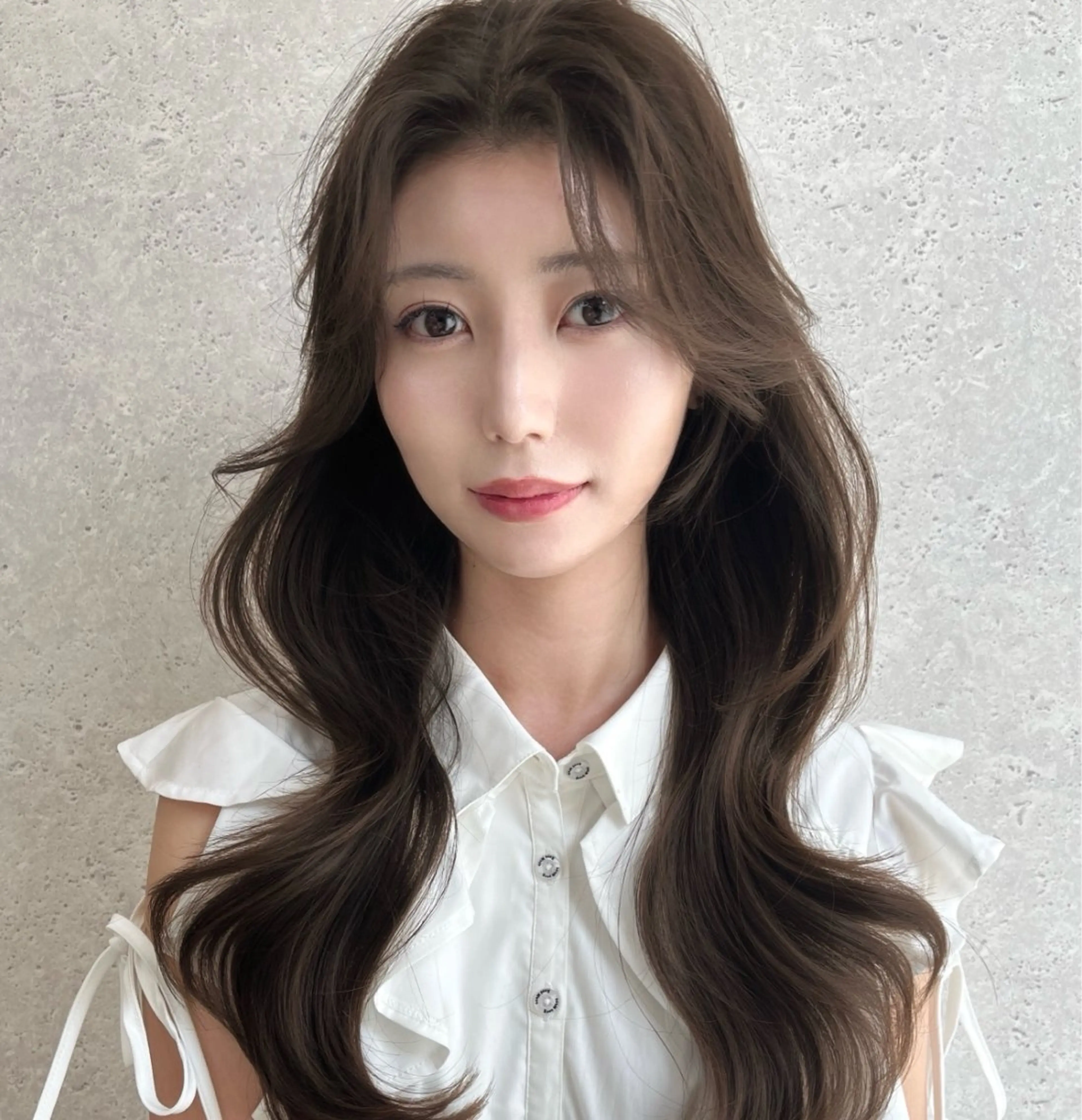 ロング カラー アッシュ ベージュカラー カット ヘアカラー ヘアセット 🤎大人かわいい🤎 韓国レイヤー🤎力丸のヘアスタイル