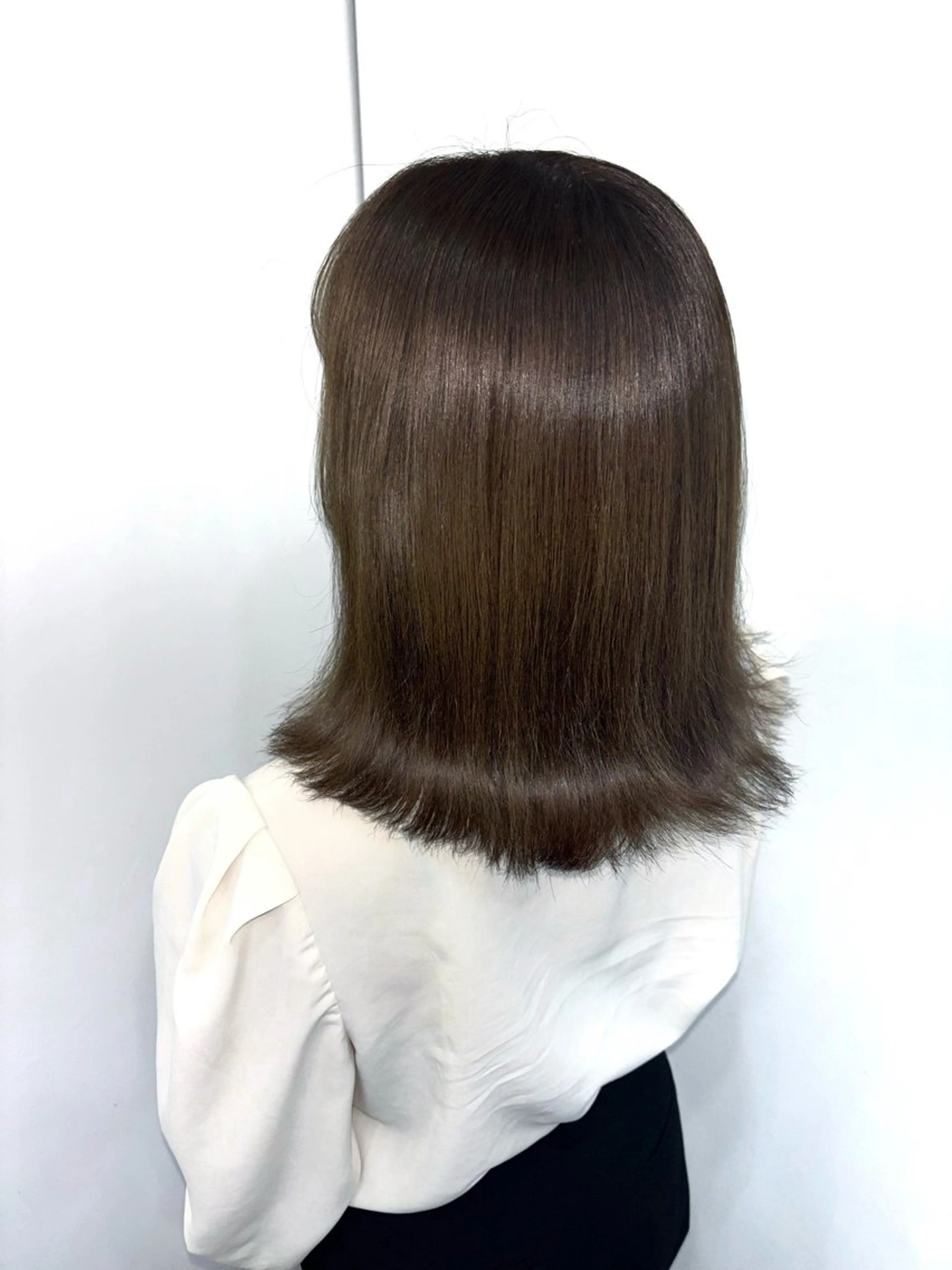 ミディアム ギミックパシャ所属・みゆ/ケア ブリーチ/ハイトーンのヘアスタイル