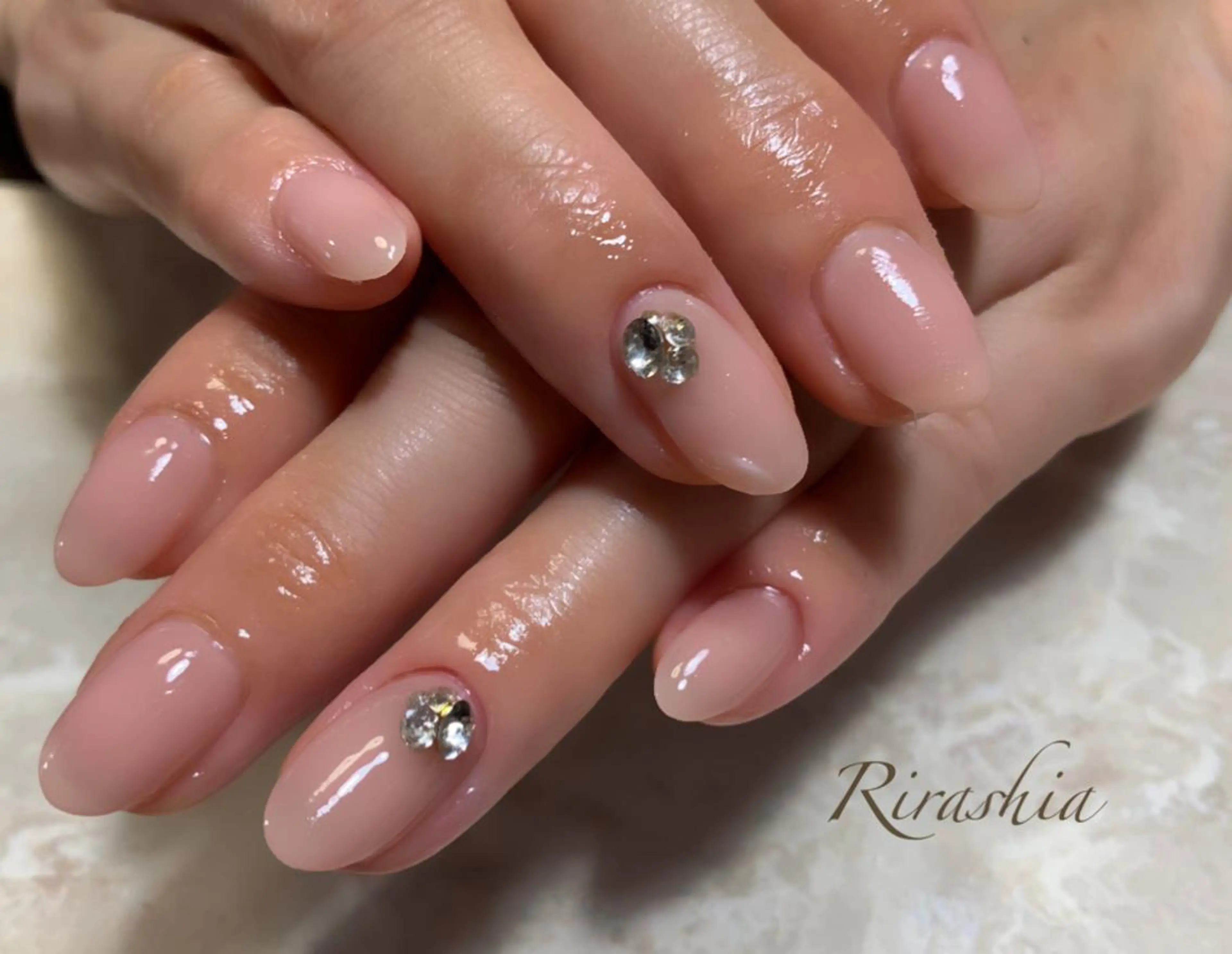ネイル ハンドネイル ハンドケア うる艶♡透明感ネイル Rirashiaのネイルデザイン