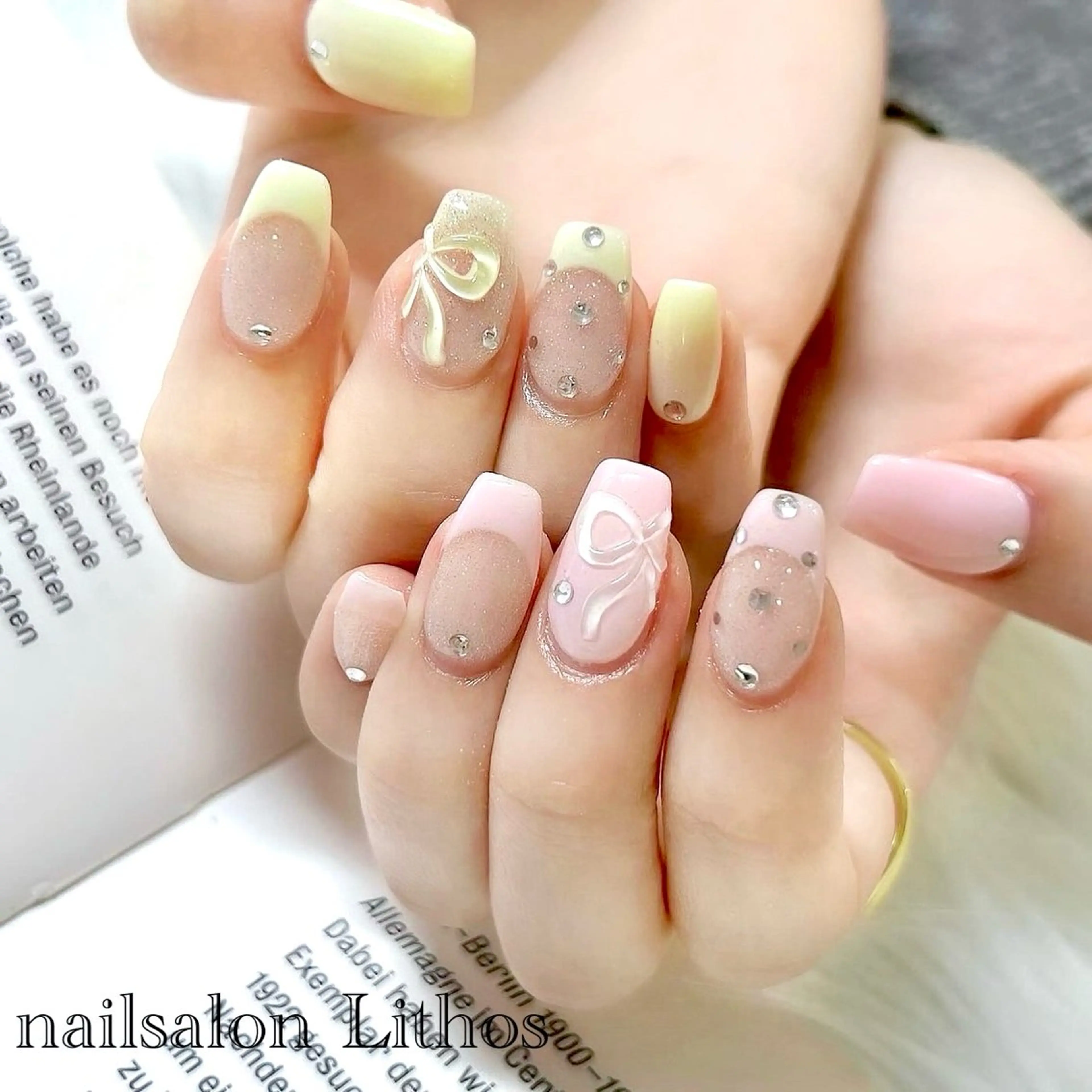 ネイル ぷっくりネイル リボン ハンドネイル nailsalon Lithos所属・nailsalon Recontreのネイルデザイン