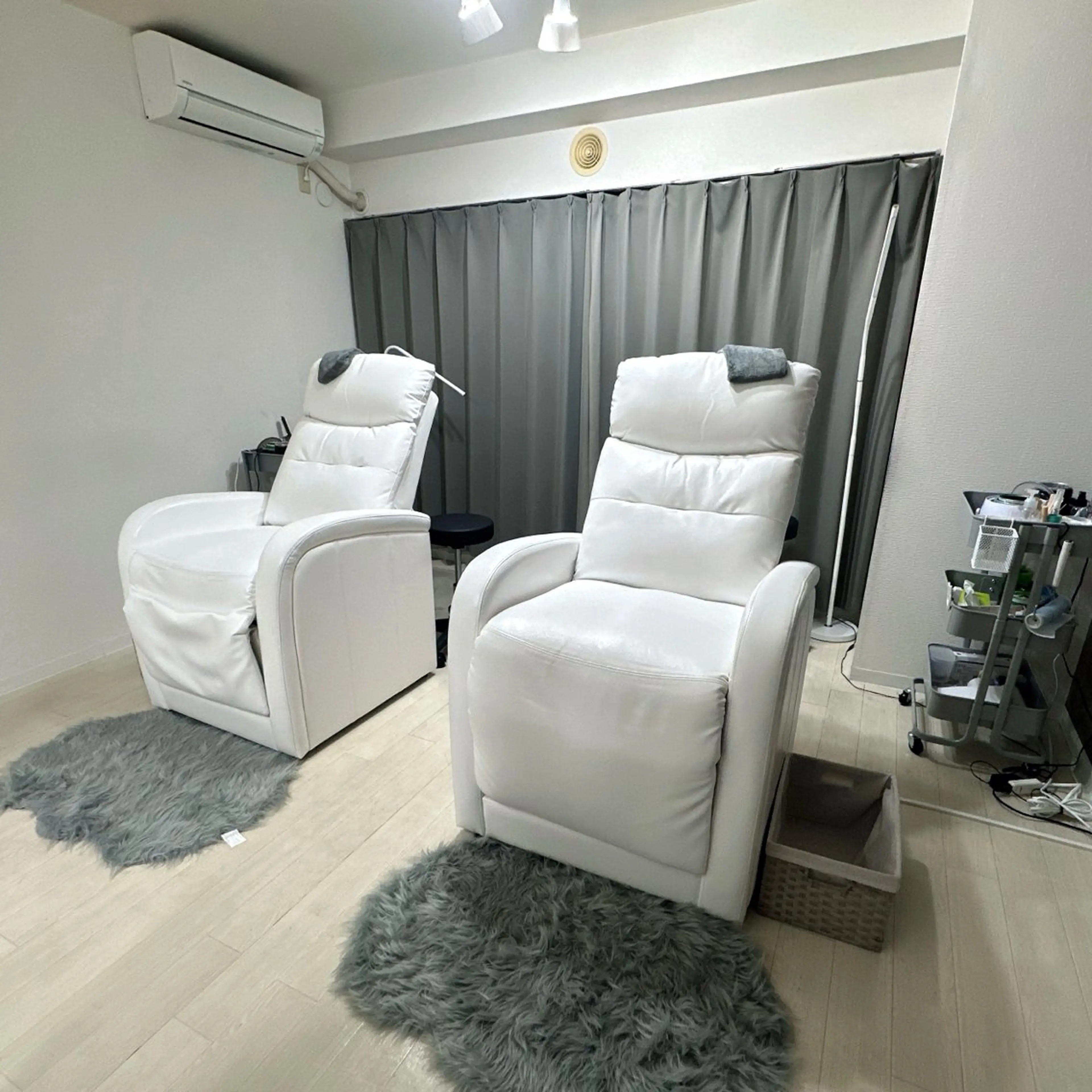 メンズ眉毛サロンSALONDEAYAMEN所属・メンズ眉毛サロン natsumiの眉毛・アイブロウイメージ