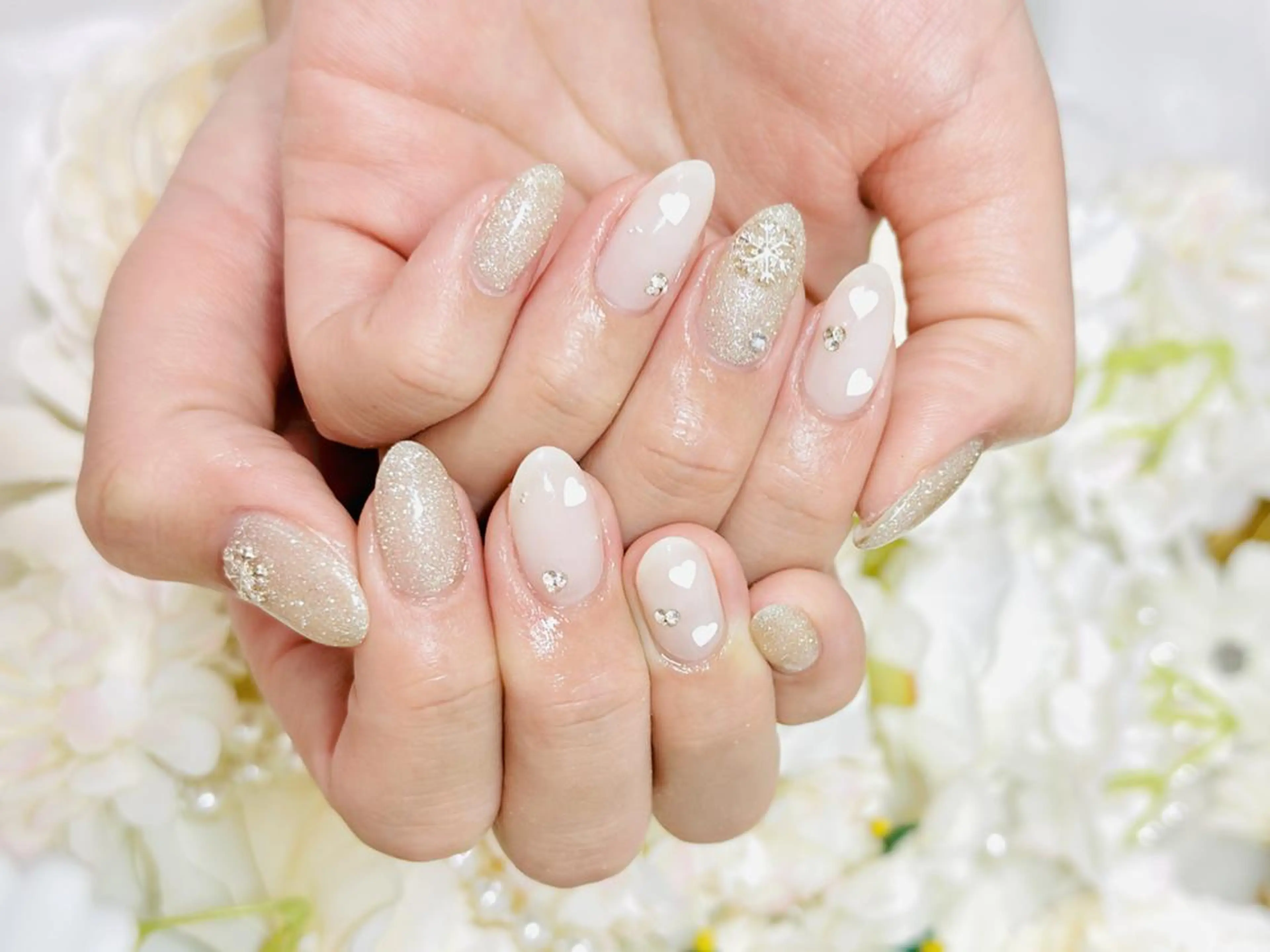 ネイル サ ユリのネイルデザイン