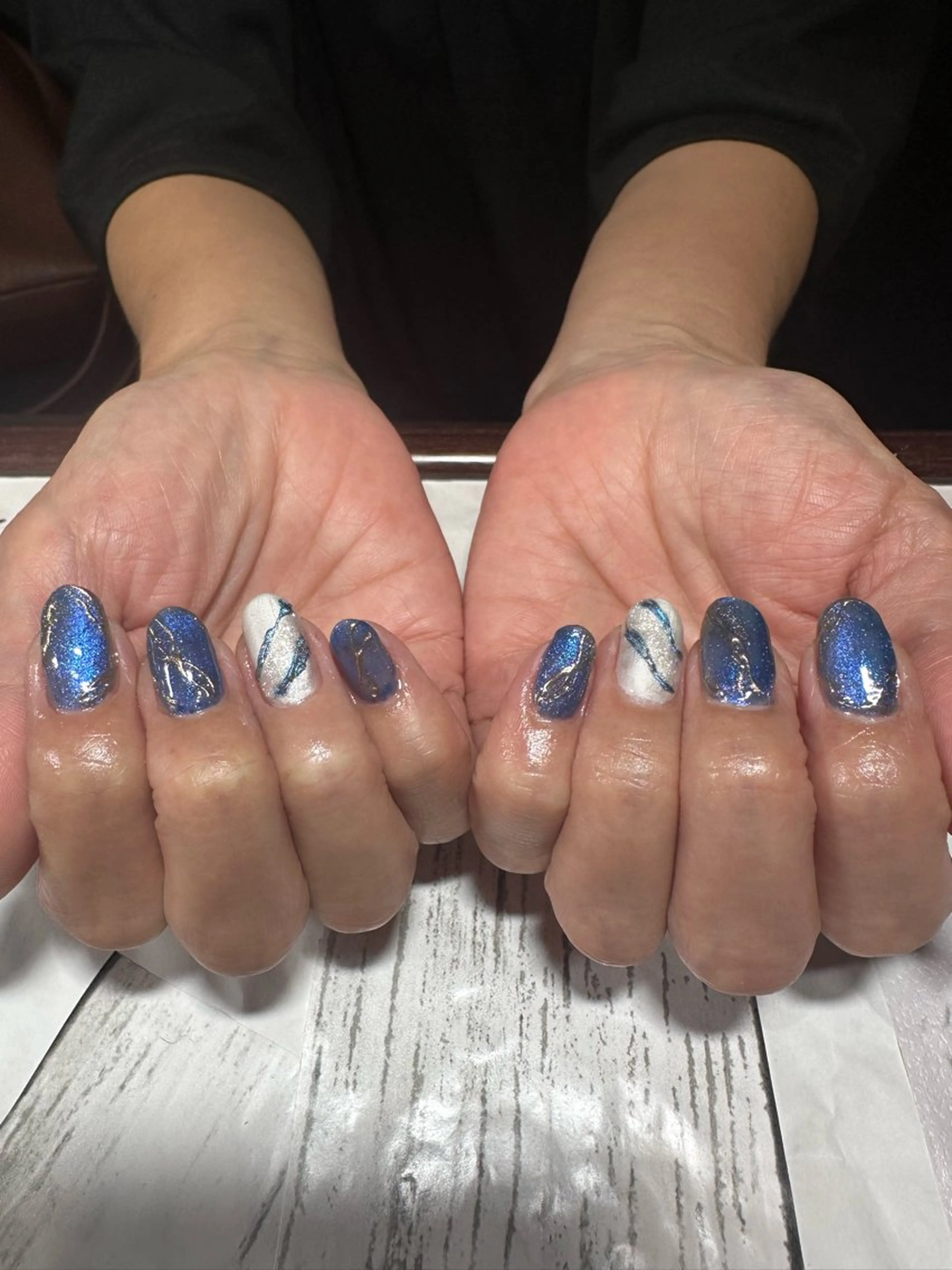 ネイル e.nail所属・🍎吉田 恵里🍎のネイルデザイン