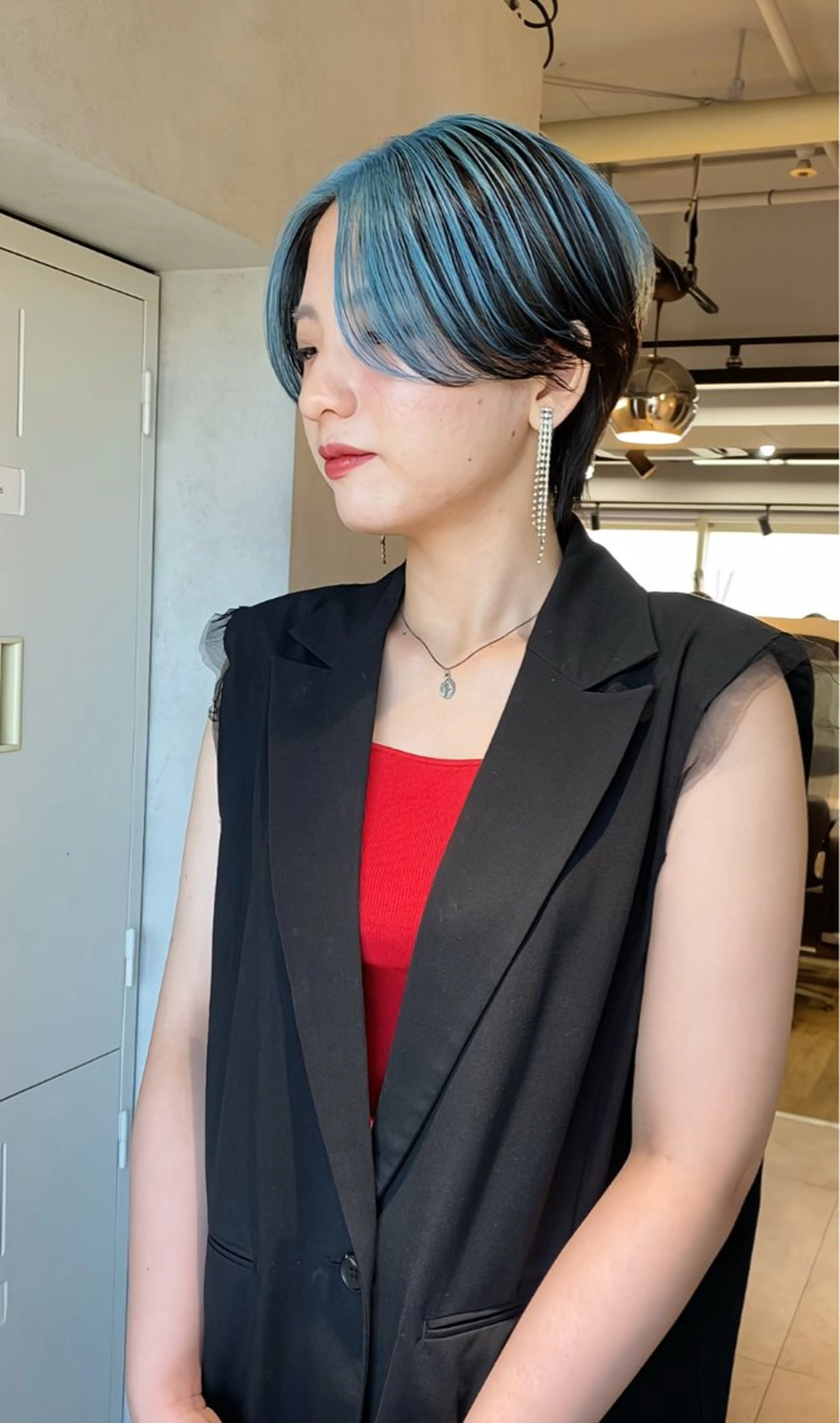 ショート ショートヘア ヘアカラー FORT所属・透け感•艶感カラー 池本　紘之のヘアスタイル