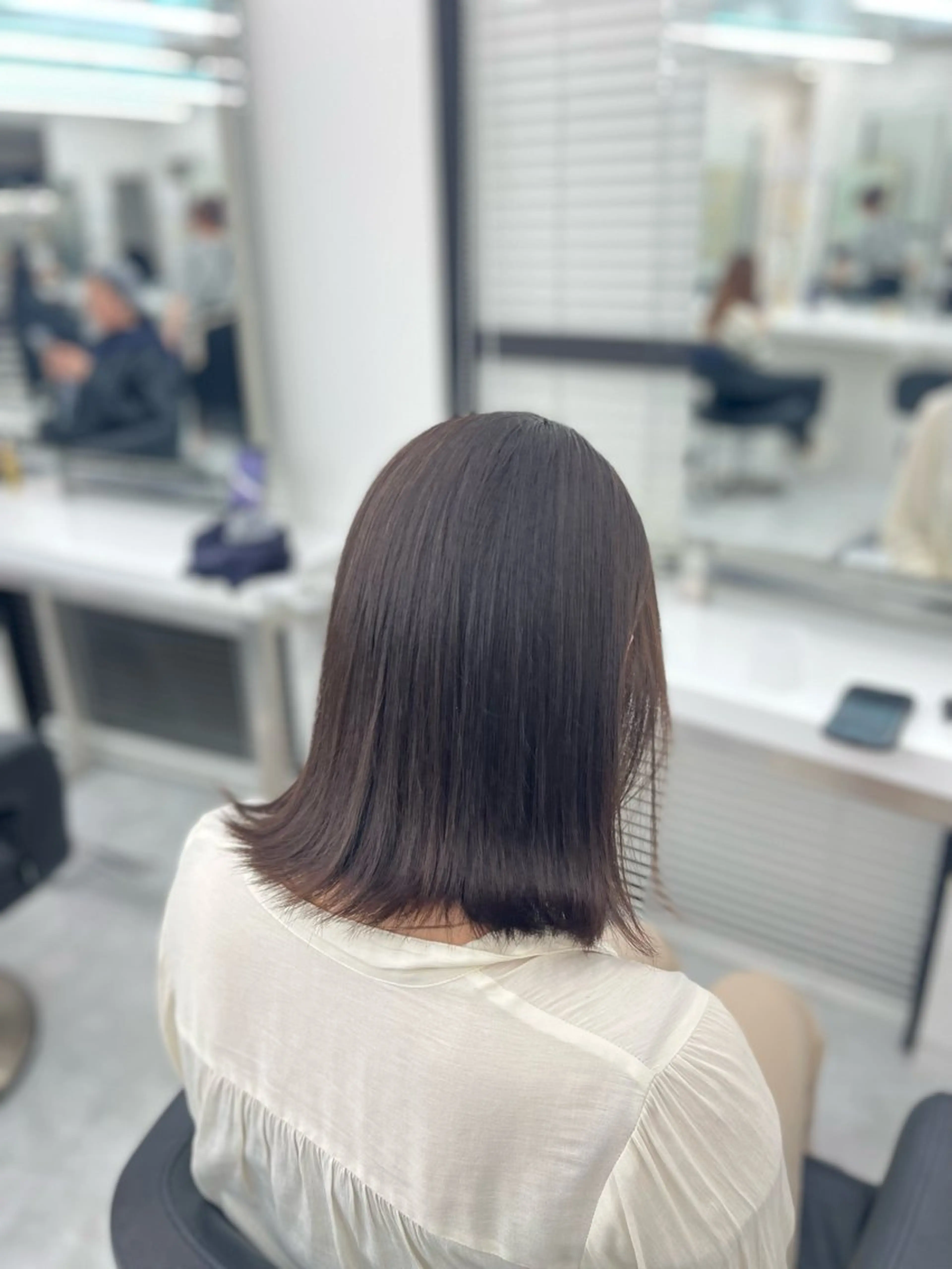 ミディアム カラー 艶髪ハイトーン🫧 Kurehaのヘアスタイル