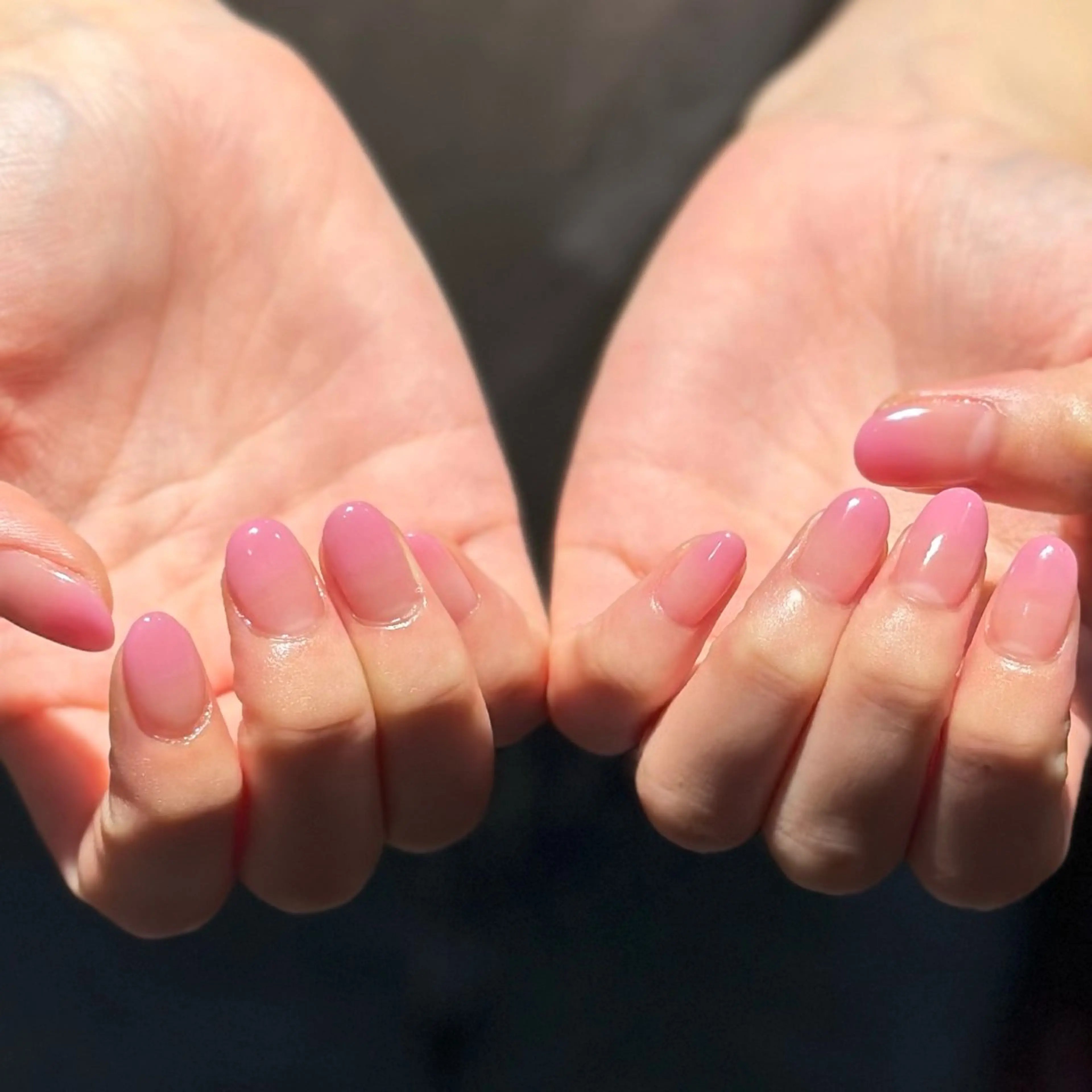 8月🌈　hand gradation 🏝️【オフあり】の写真