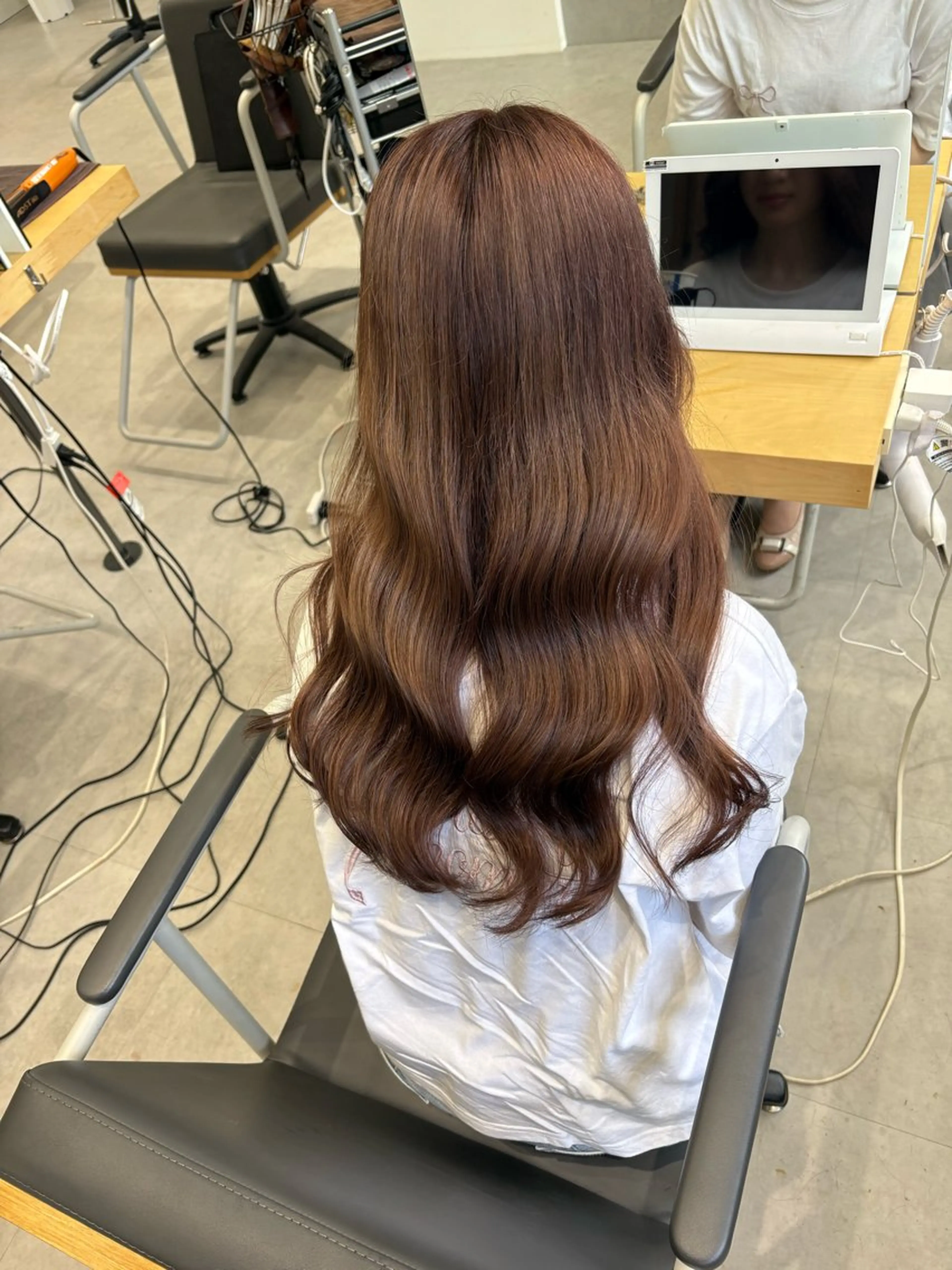 ロング カラー ブリーチ 透明感カラー ダブルカラー 髪質改善 トリートメント ヘアカラー トリートメント SOYON西大寺店所属・ダブルカラー/ 髪質改善💎安藤のヘアスタイル