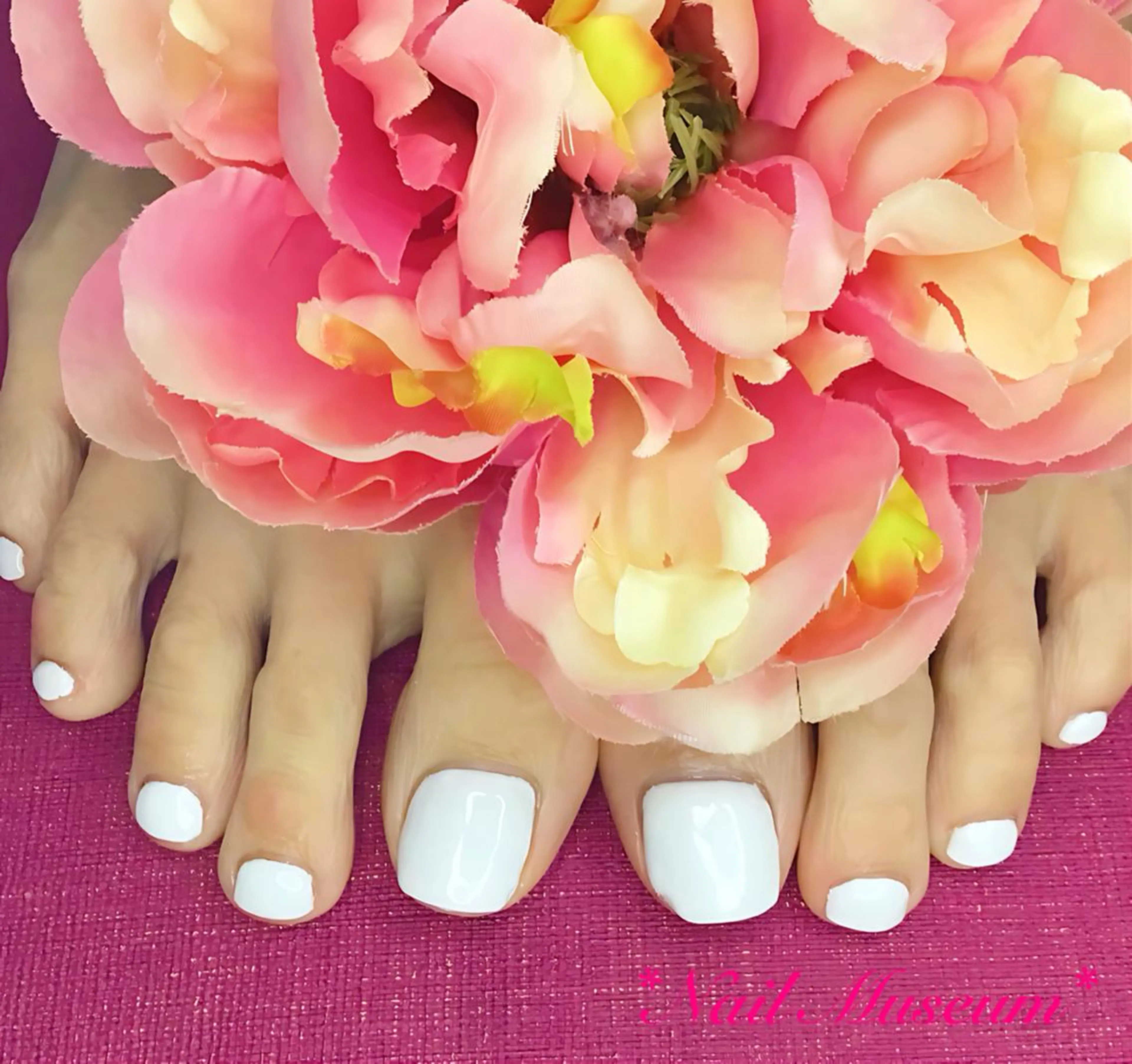 限定価格💛口コミ必須◆新規12～16時【フット】他店様オフ無料 ジェルワンカラー￥5980シンプルネイルの写真