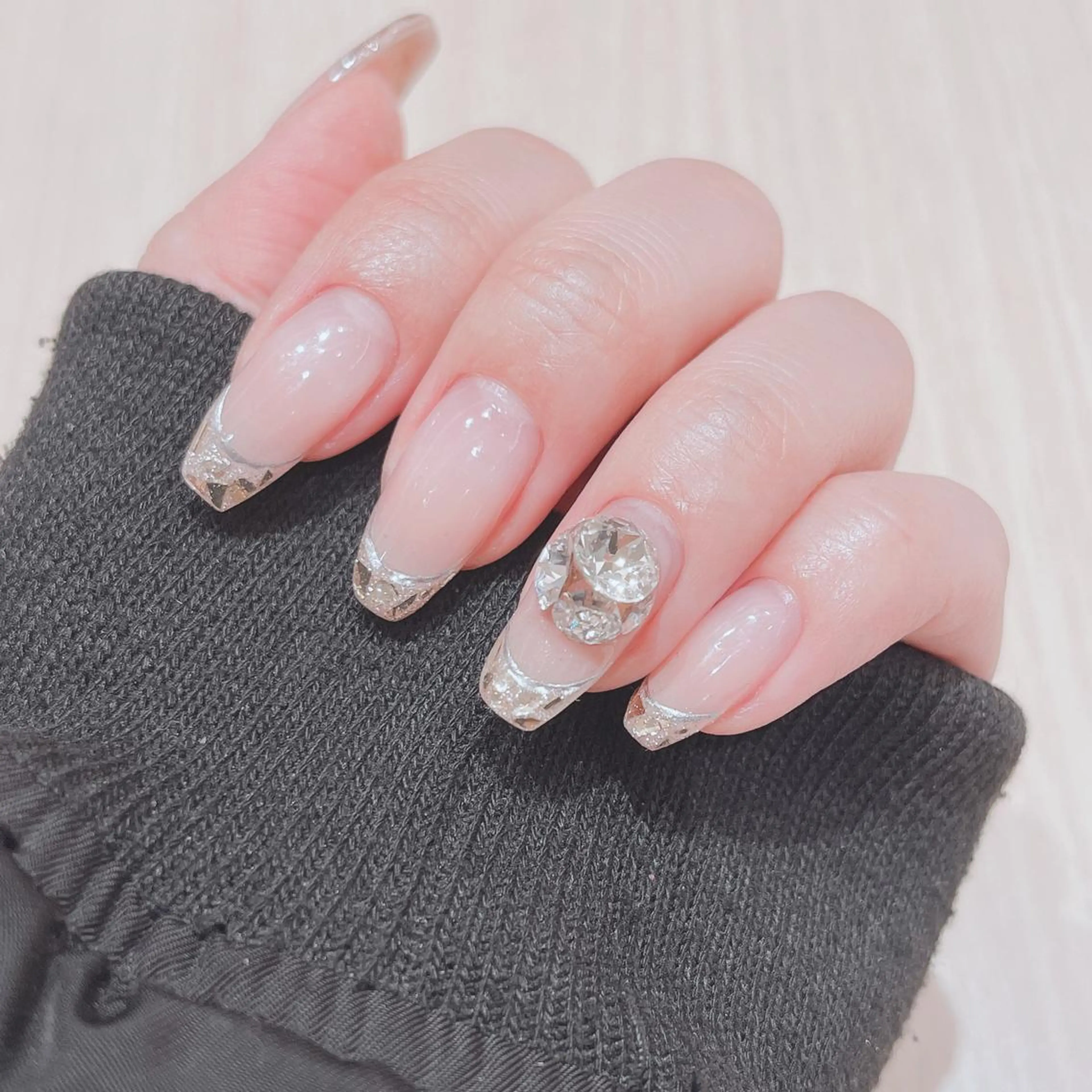 ネイル フレンチネイル ガラスフレンチ ハンドネイル Nailsalon Julius luna所属・Juliusluna FUZUKIのネイルデザイン