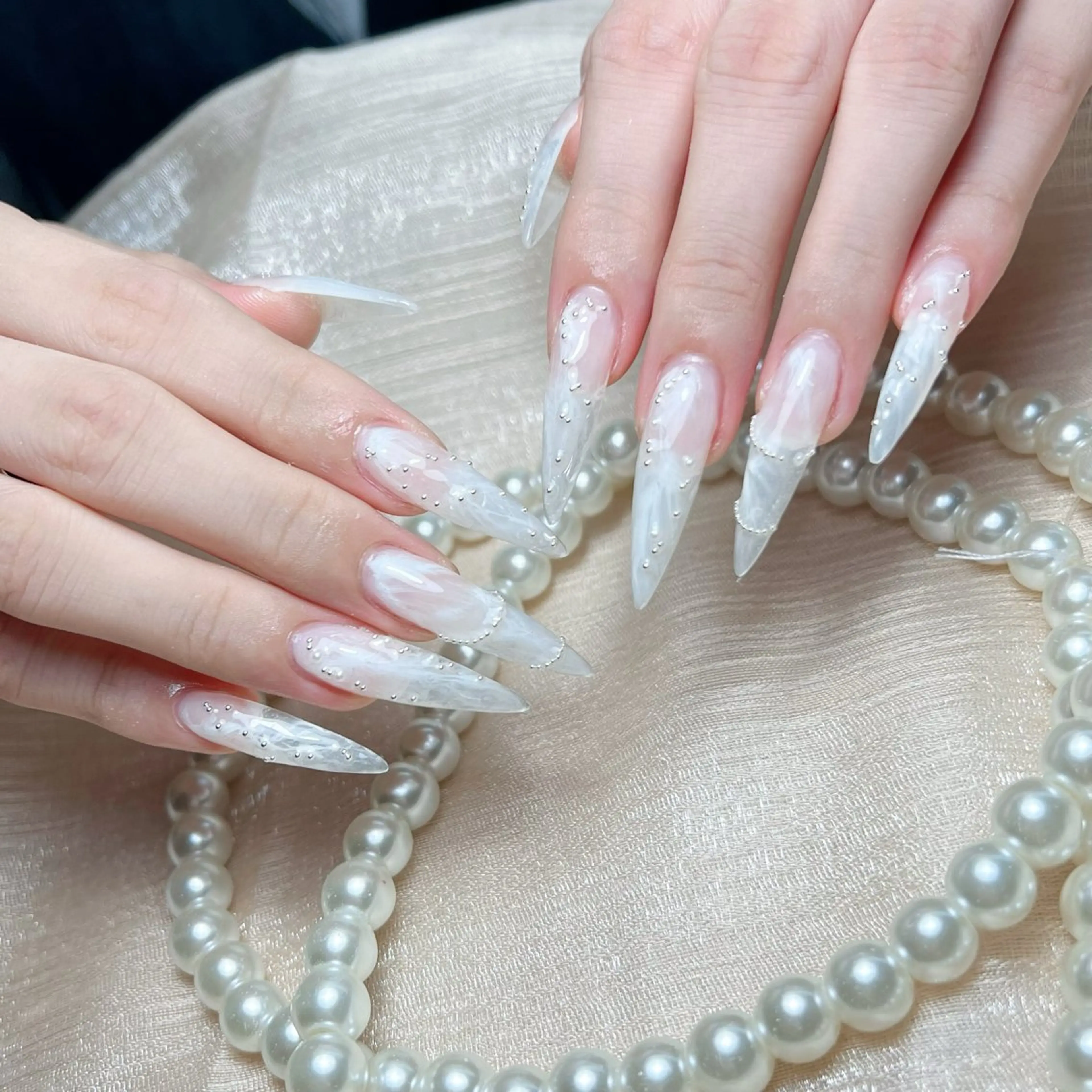 ネイル アートネイル ジェルネイル キラキラネイル 持ち込み シンプルネイル ハンドネイル ハンドケア ぱん ちゃんのネイルデザイン