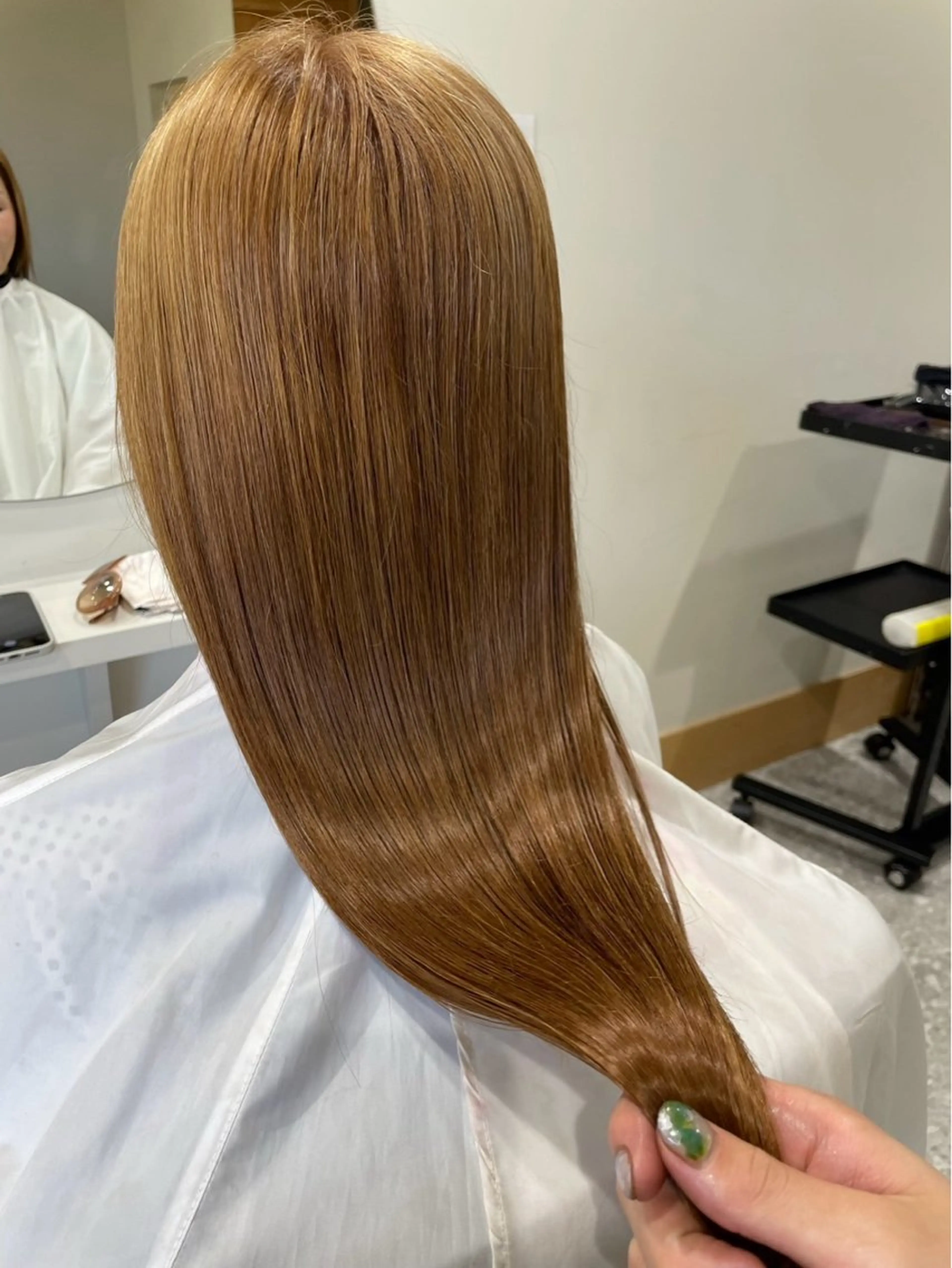 ロング カラー パーマ 髪質改善 UN BLEACHのヘアスタイル