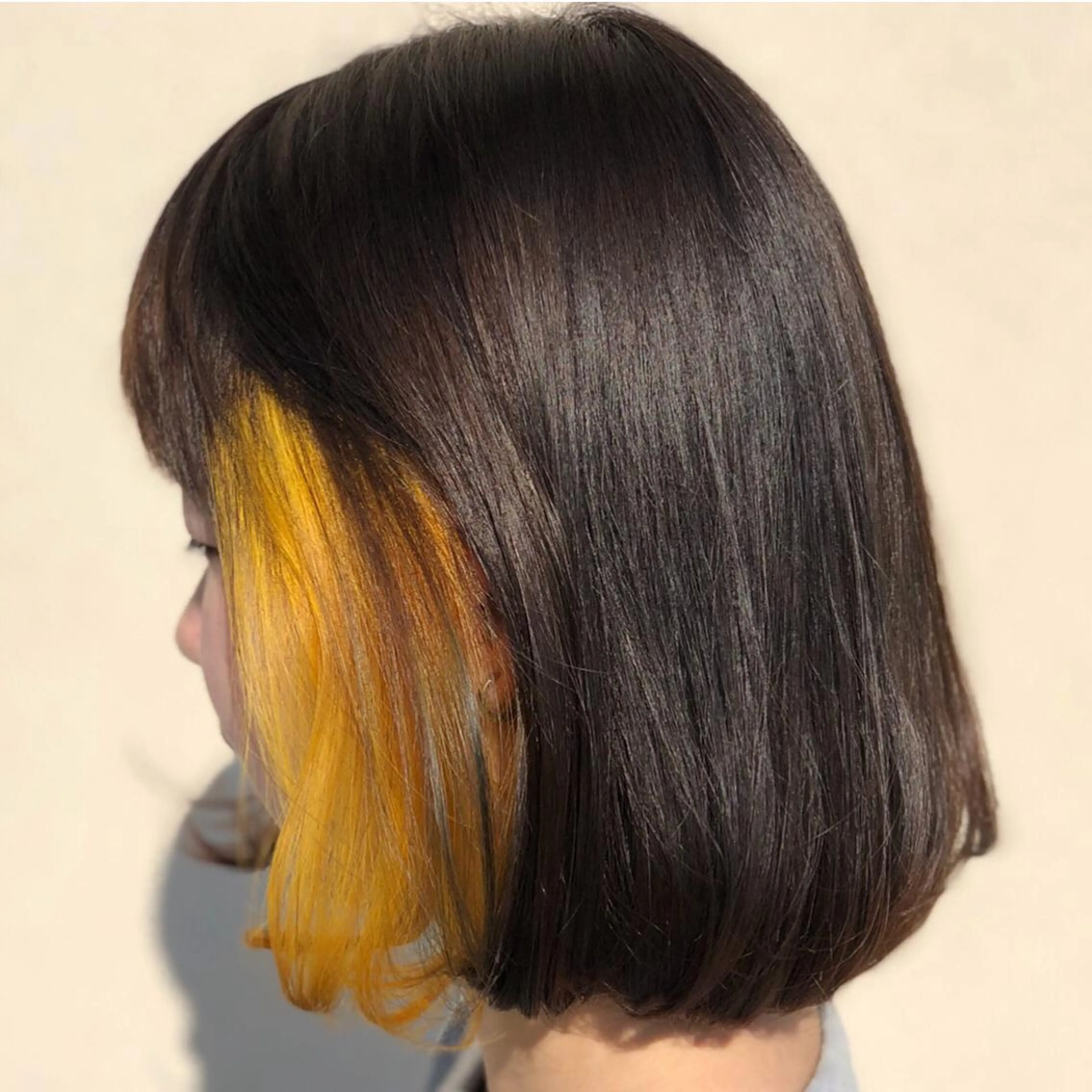 ミディアム カラー ブリーチ インナーカラー 大石 陽菜のヘアスタイル