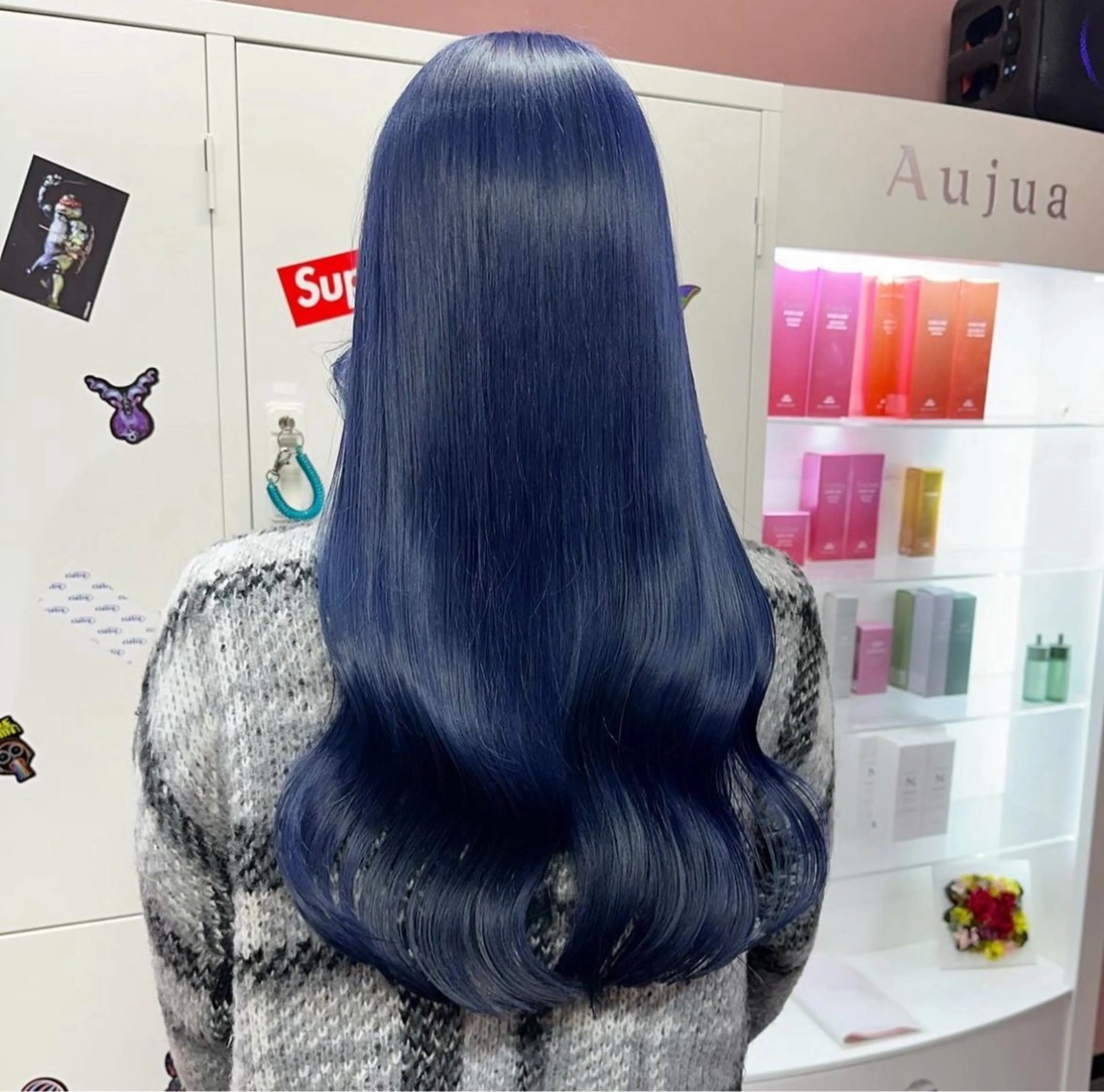 ロング カラー ブリーチ ダブルカラー ネイビーカラー ヘアカラー ホワイトカラー/ ピンクベージュにったのヘアスタイル