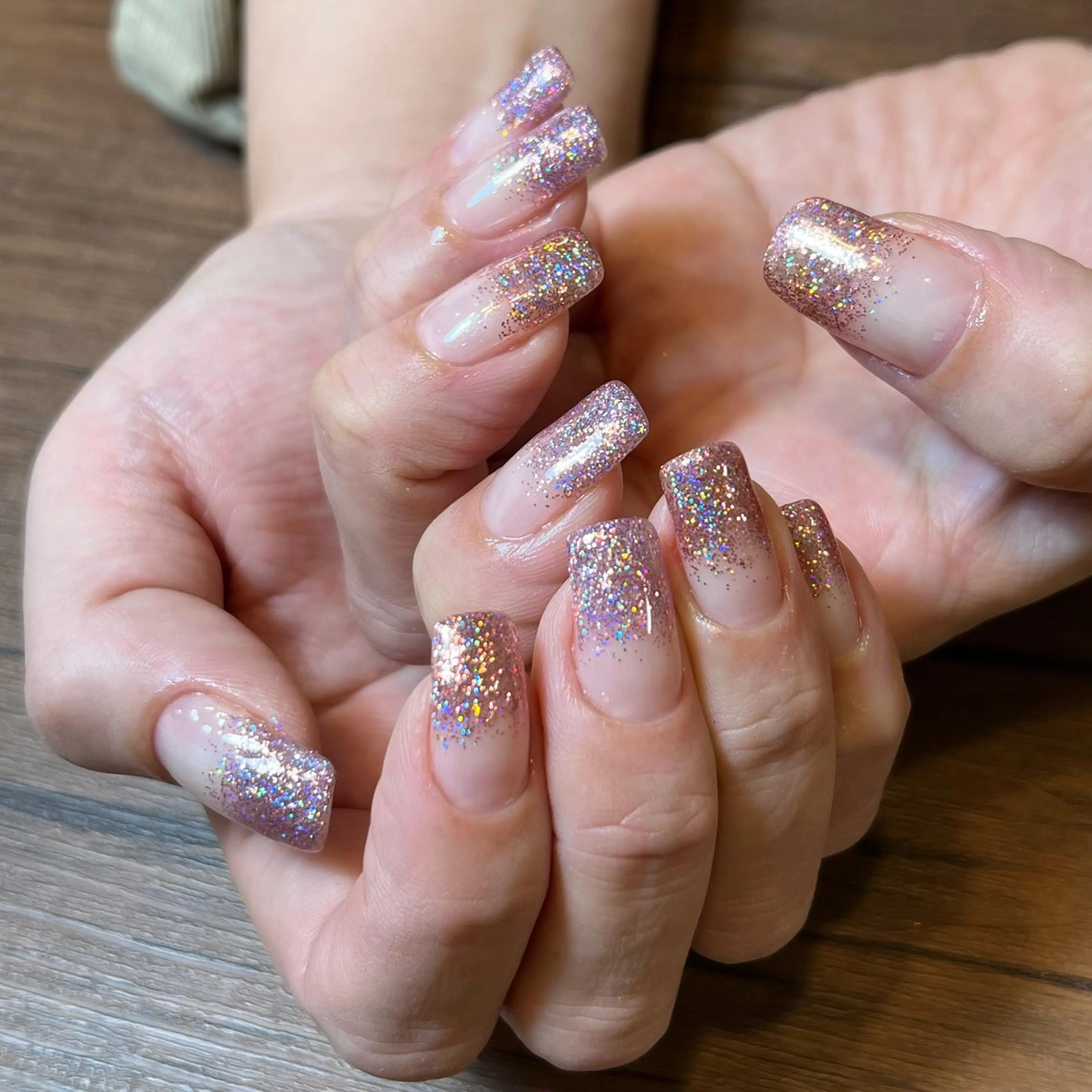 ネイル HENRIETTA NAILSALONのネイルデザイン