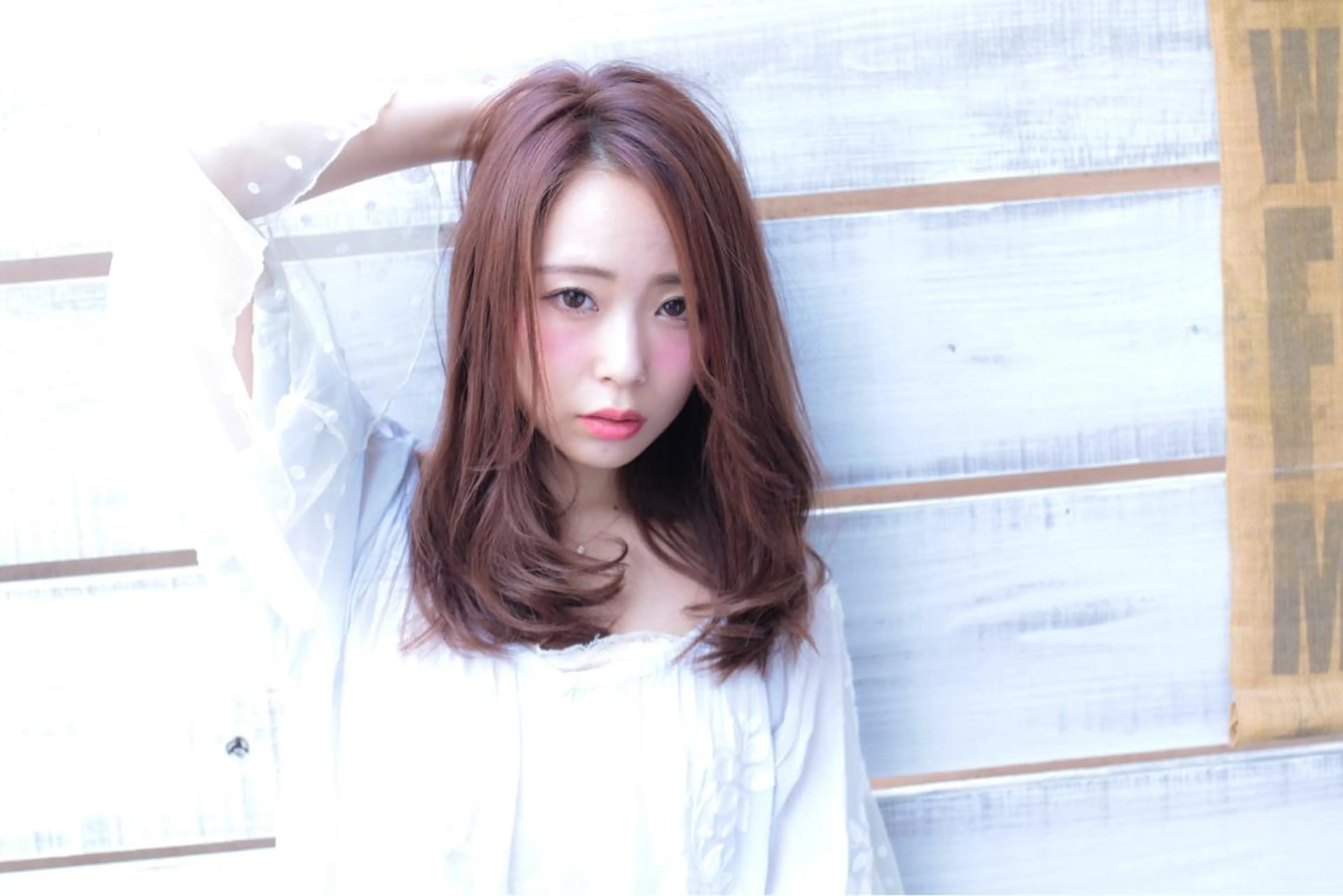 セミロング ☆ハイトーン口コミ◎ WiLL/京橋のヘアスタイル