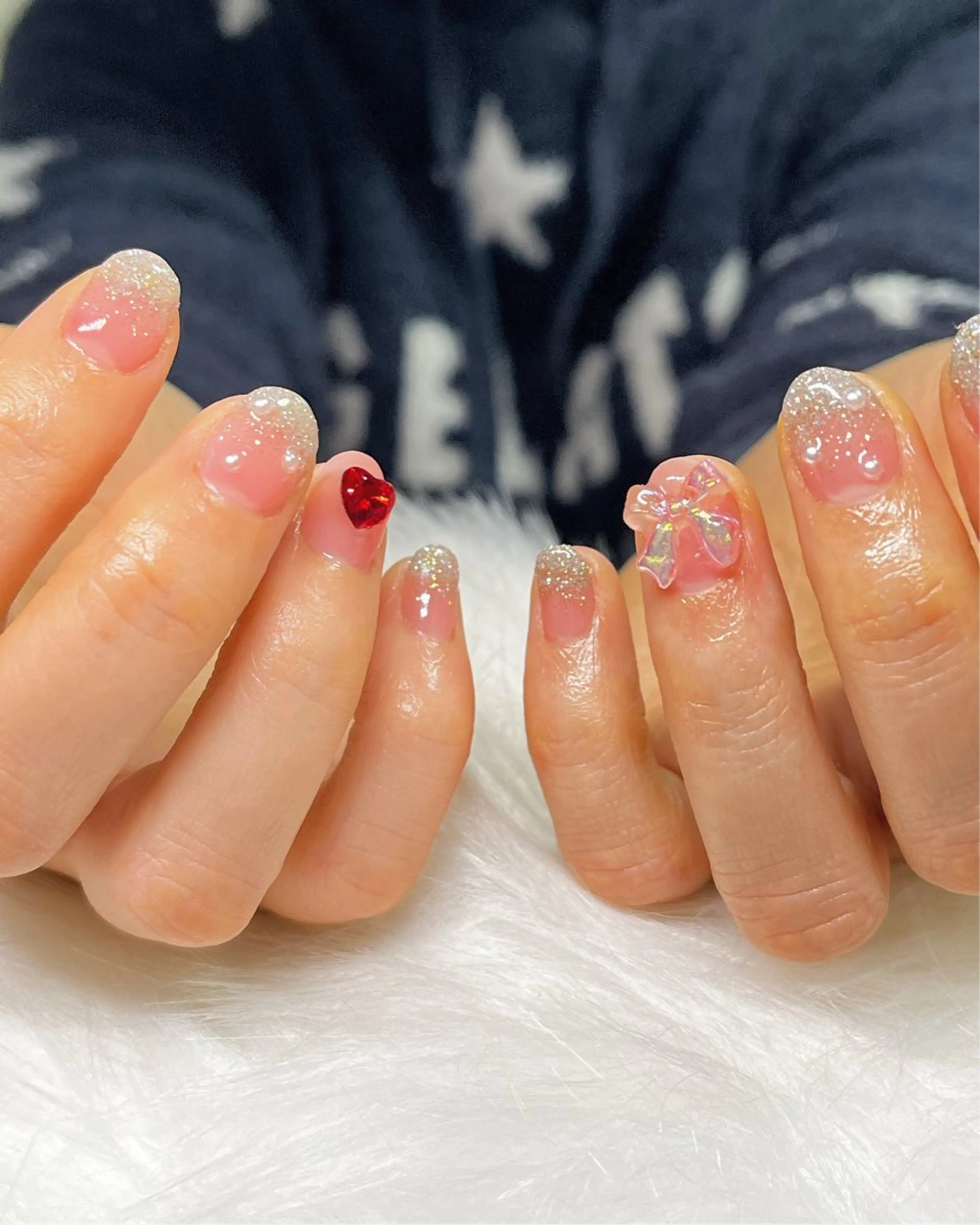 ネイル キラキラネイル ショートネイル ハンドネイル 🏠自宅 サロン💅natsuのネイルデザイン