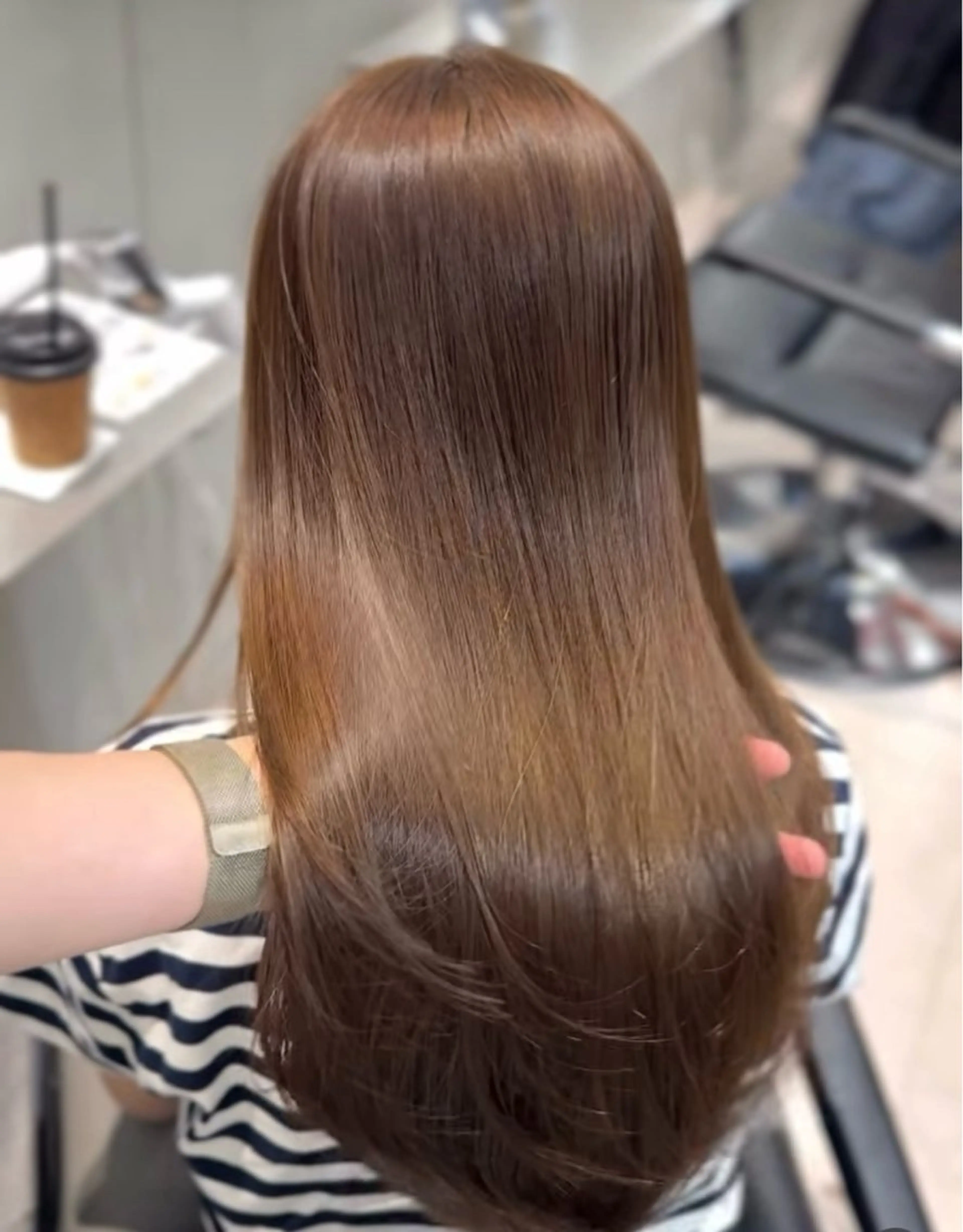 ロング カラー パーマ ベージュカラー ケアカラー オリーブベージュ オリーブカラー 髪質改善 ヘアカラー 縮毛矯正 トリートメント 表参道/ハイライト リタッチ/縮毛矯正のヘアスタイル