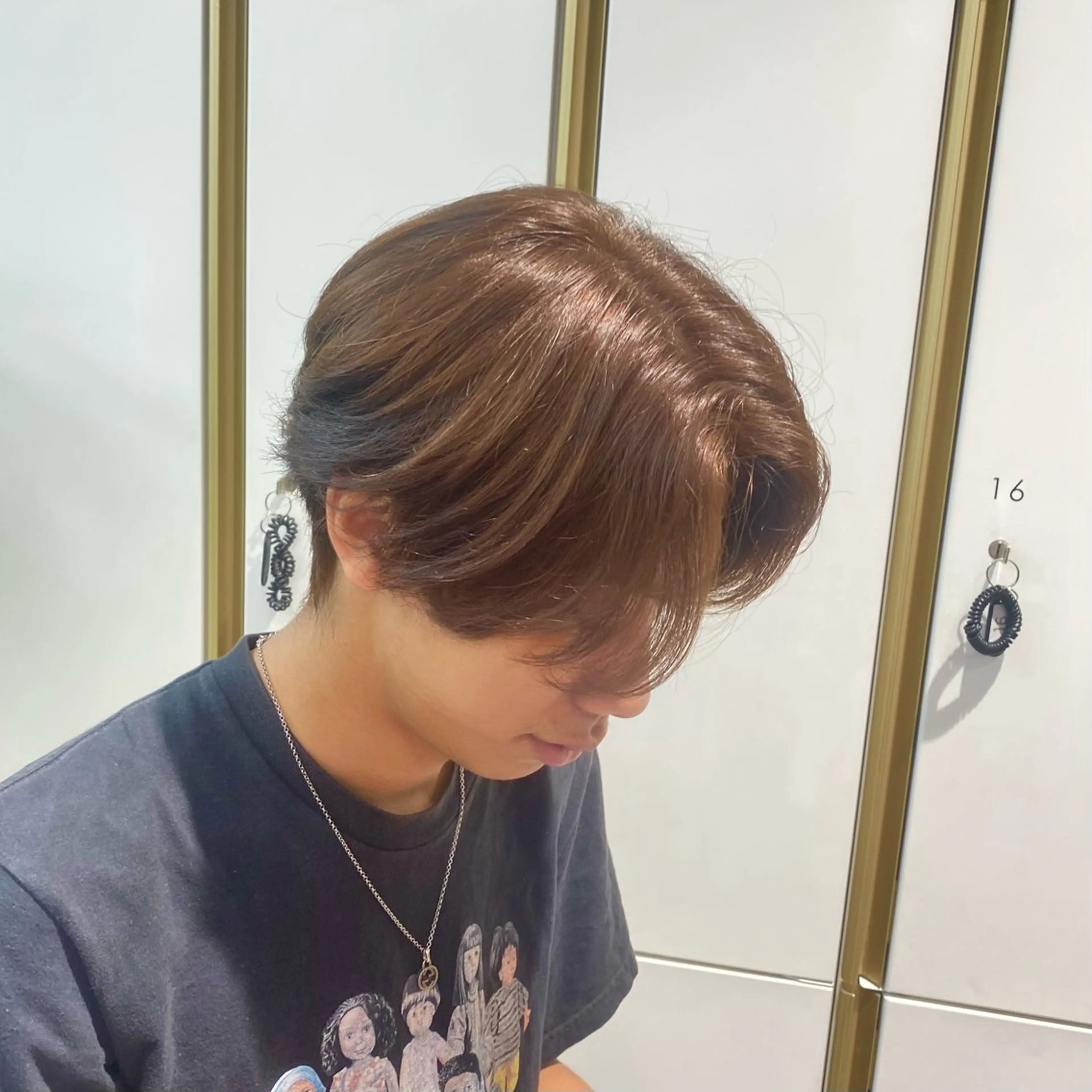 カラー メンズ ブリーチ🫧艶カラー レイヤー韓国ヘアのヘアスタイル