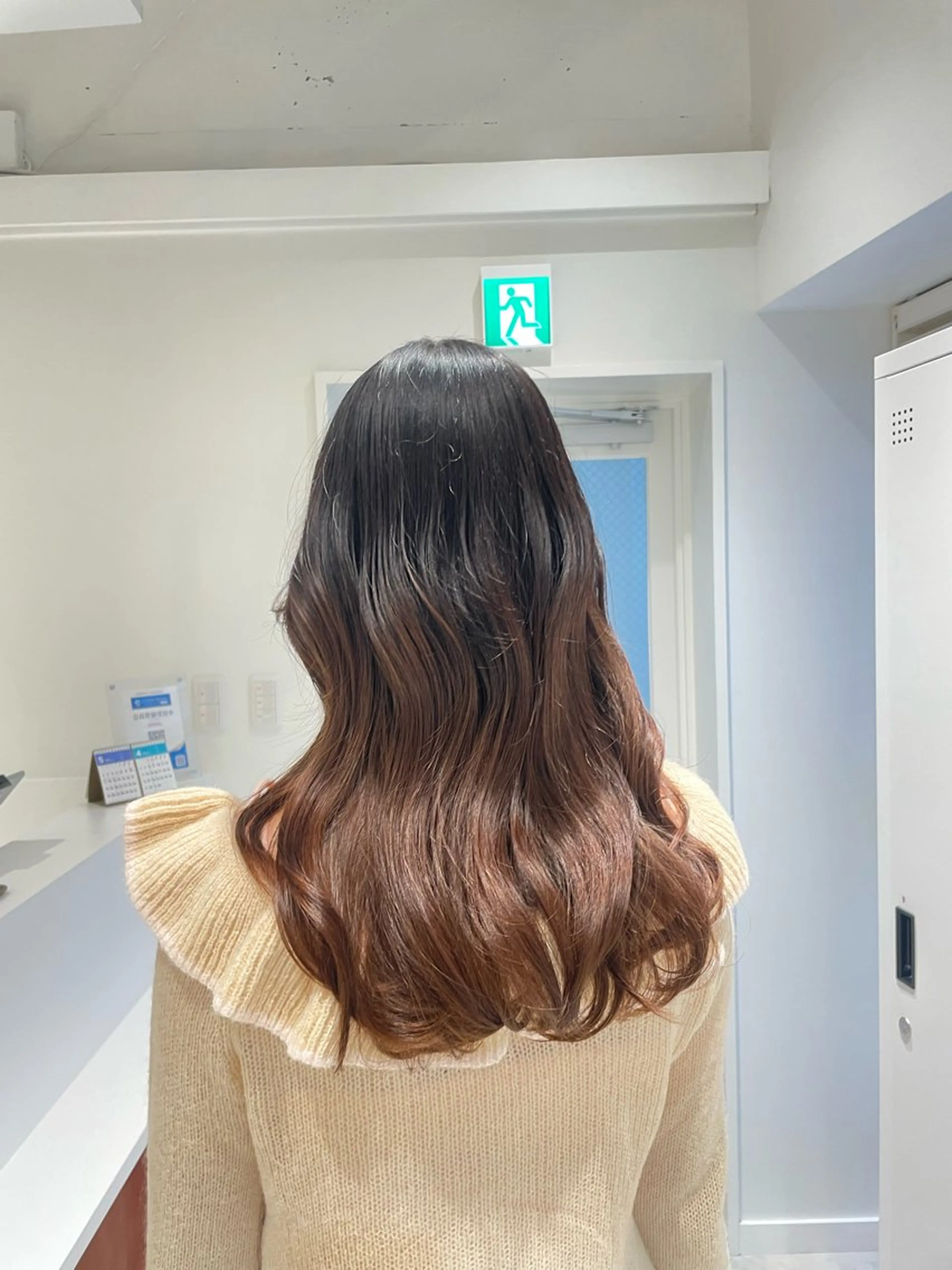 ロング BRIGHT所属・🩶透明感カラー🩶 アズサのヘアスタイル